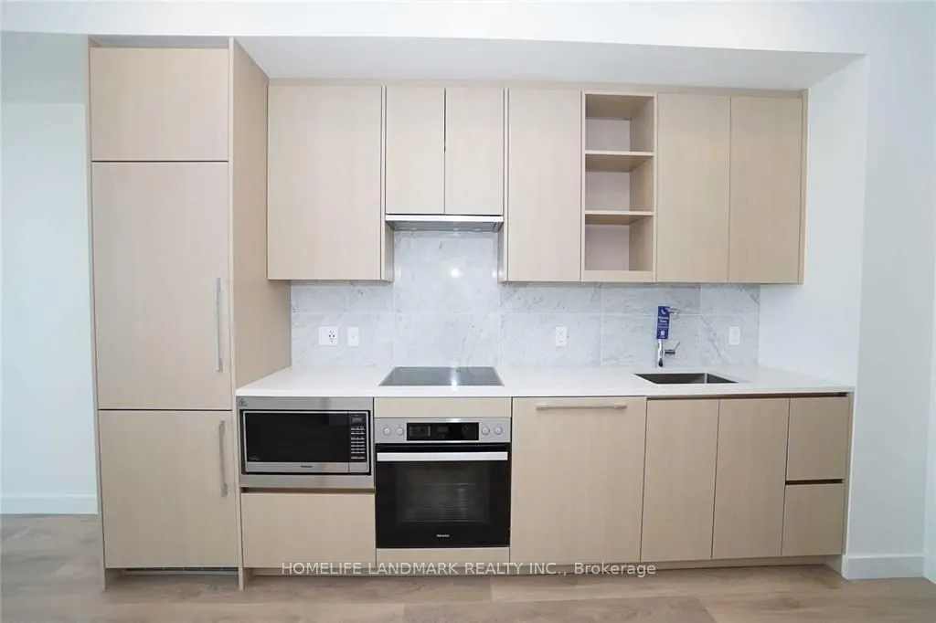 95 Mcmahon Drive, #1015