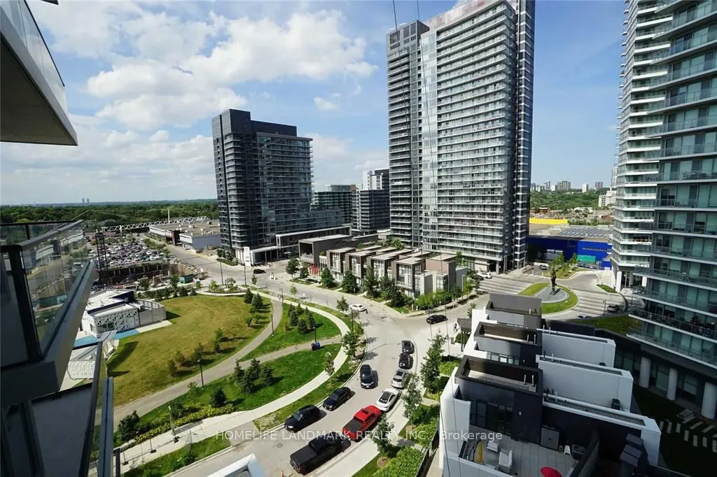 95 Mcmahon Drive, #1015