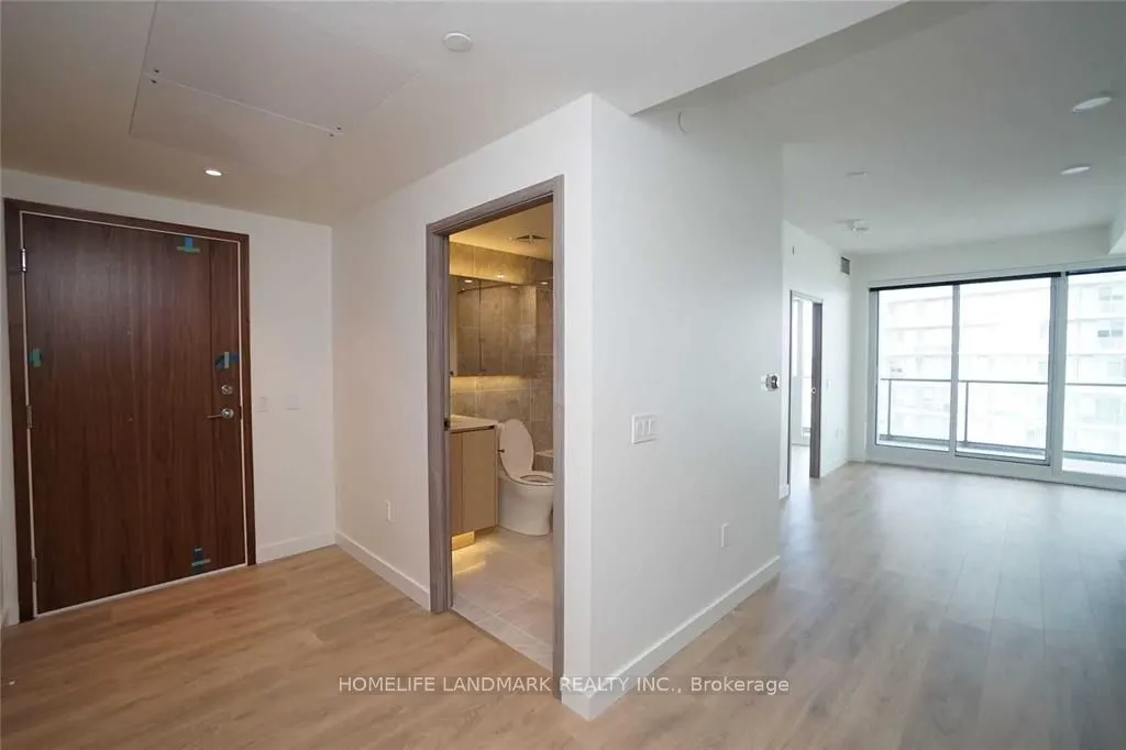 95 Mcmahon Drive, #1015