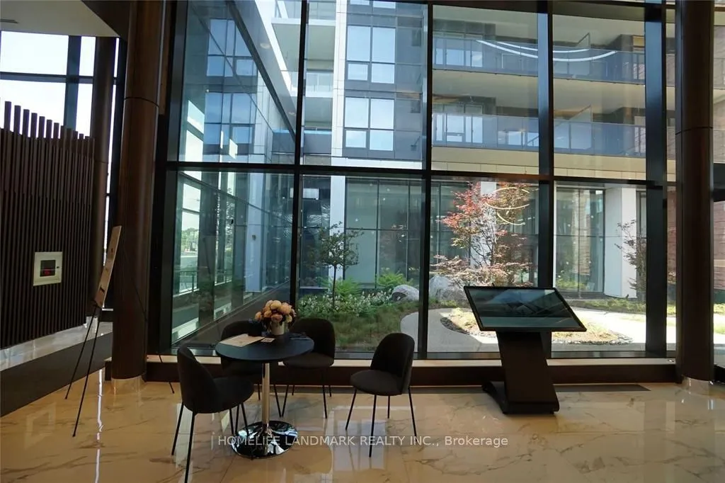 95 Mcmahon Drive, #1015