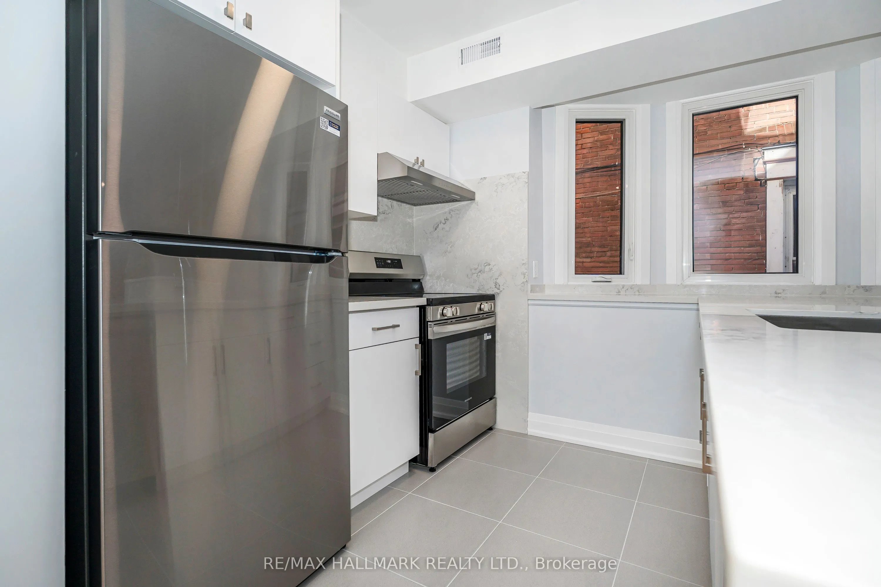 519 Gladstone Avenue, ##2 Main