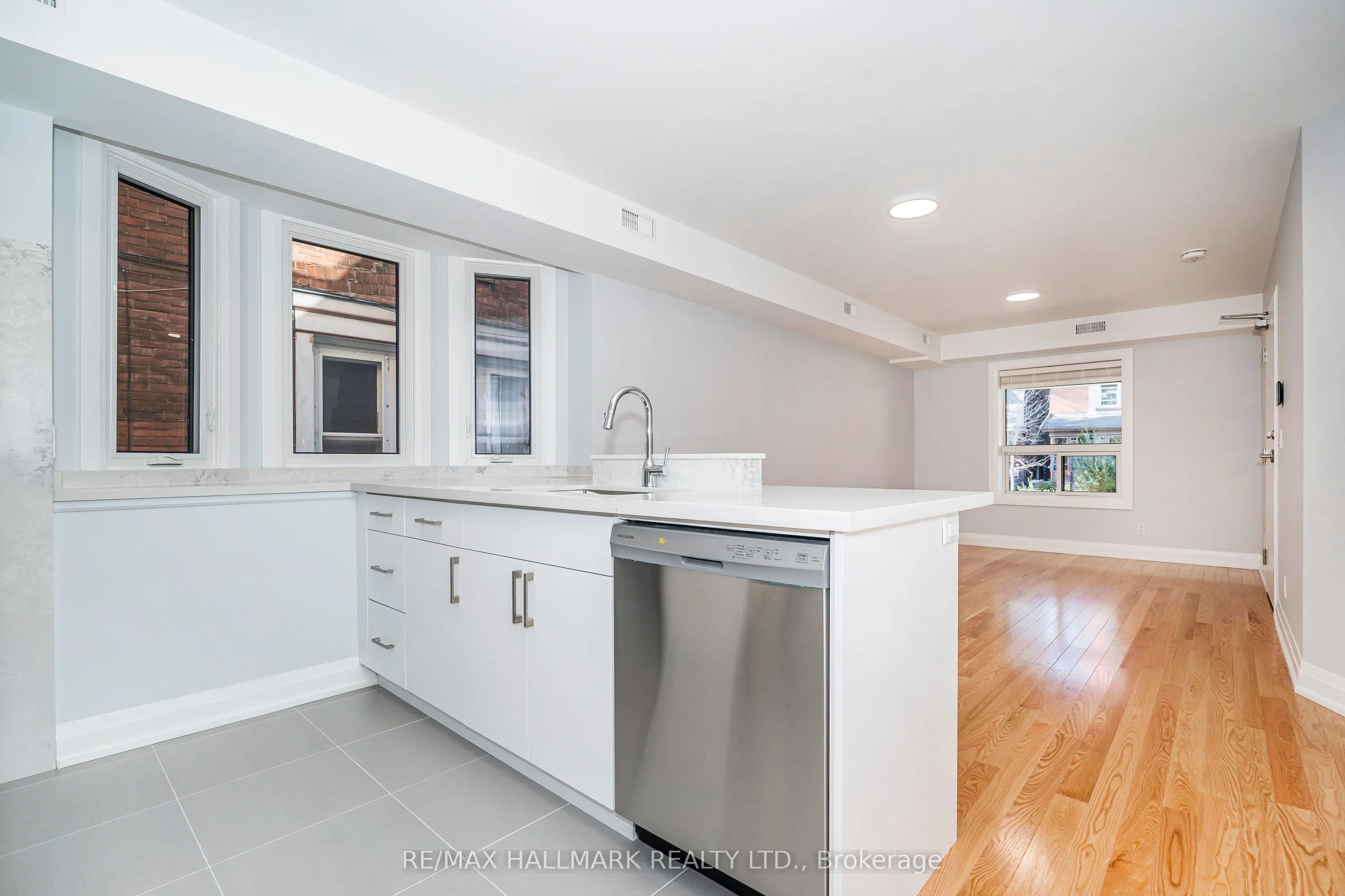 519 Gladstone Avenue, ##2 Main