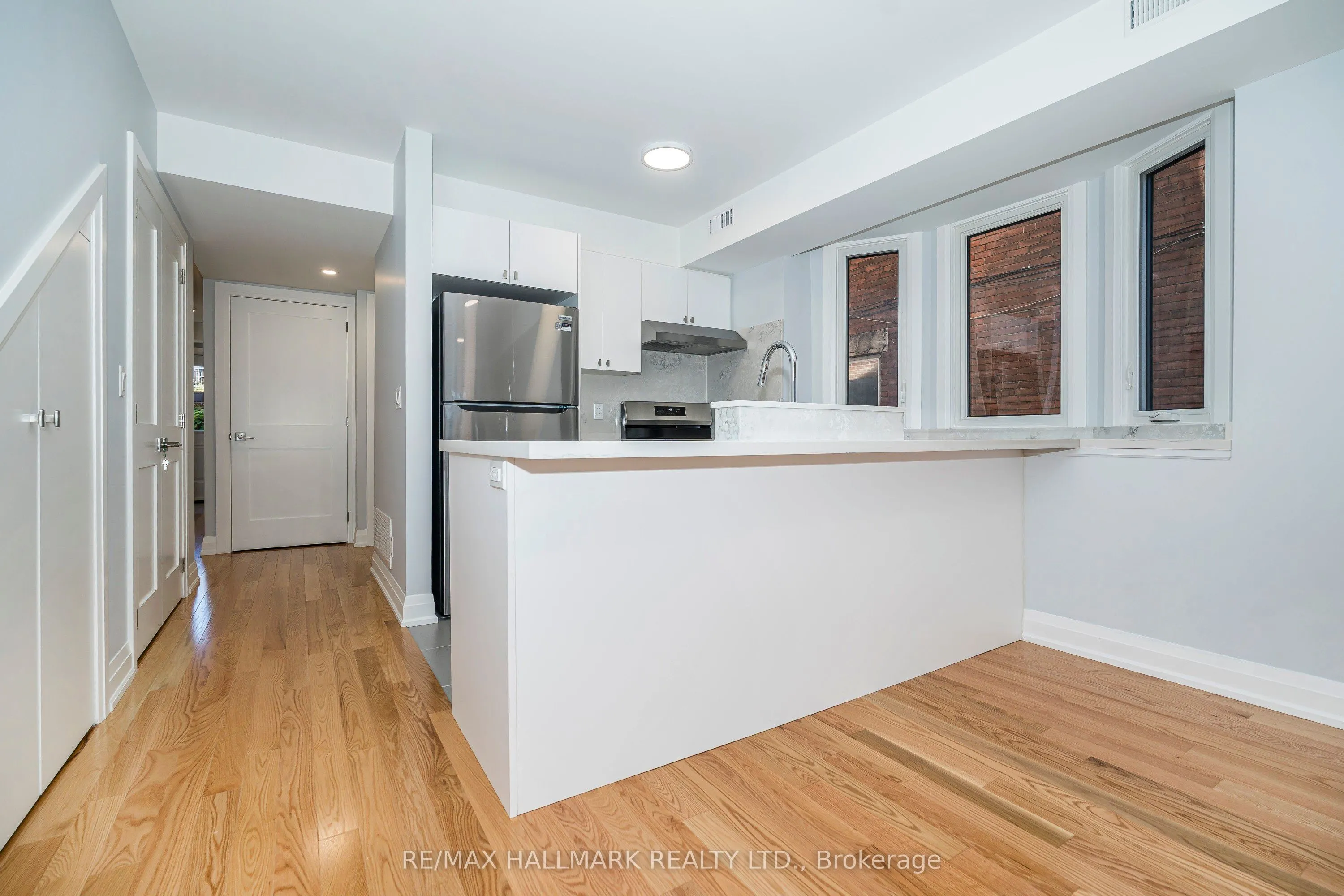 519 Gladstone Avenue, ##2 Main