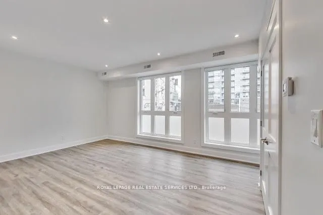 235 Davenport Road, #D