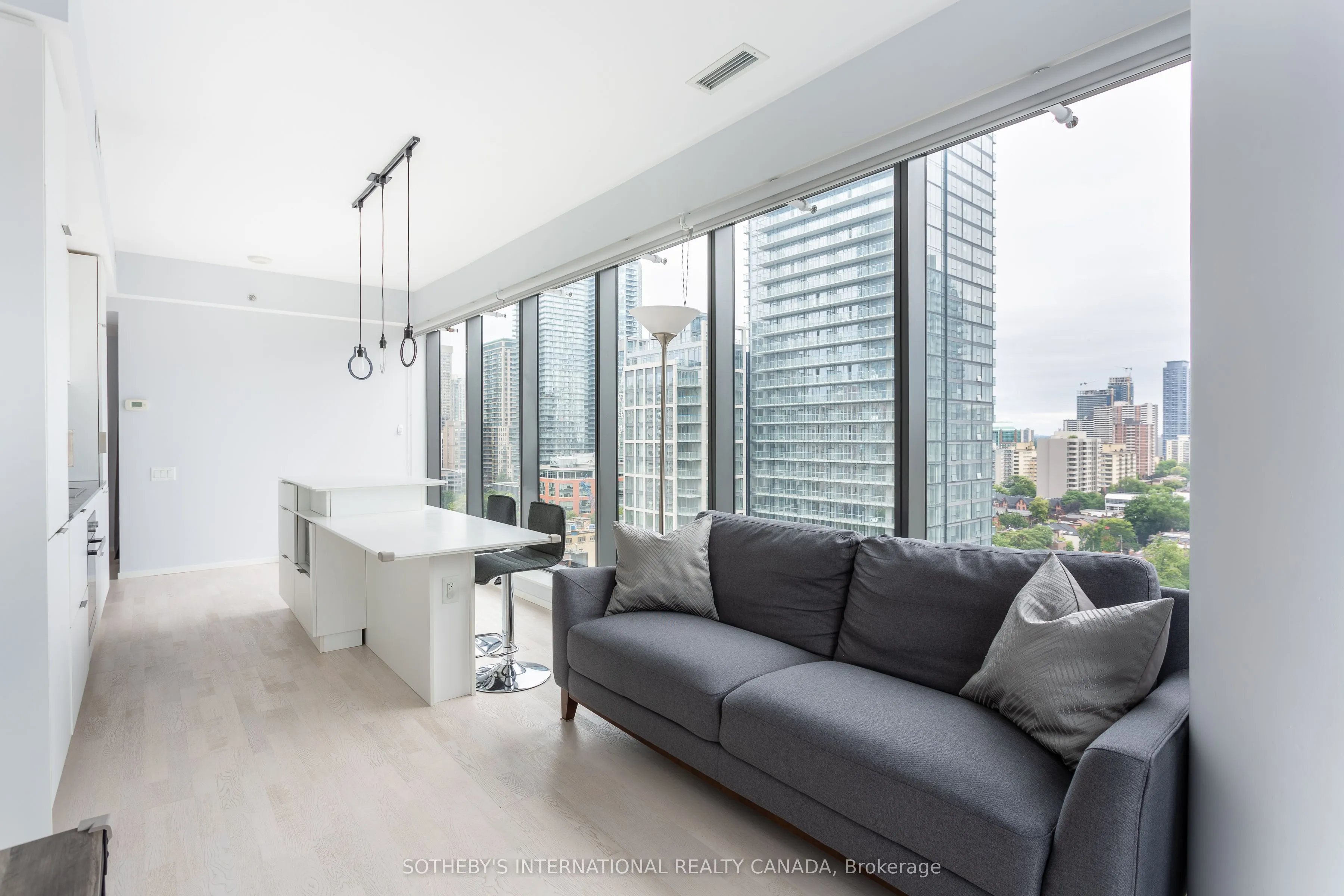 5 St Joseph Street, #1402
