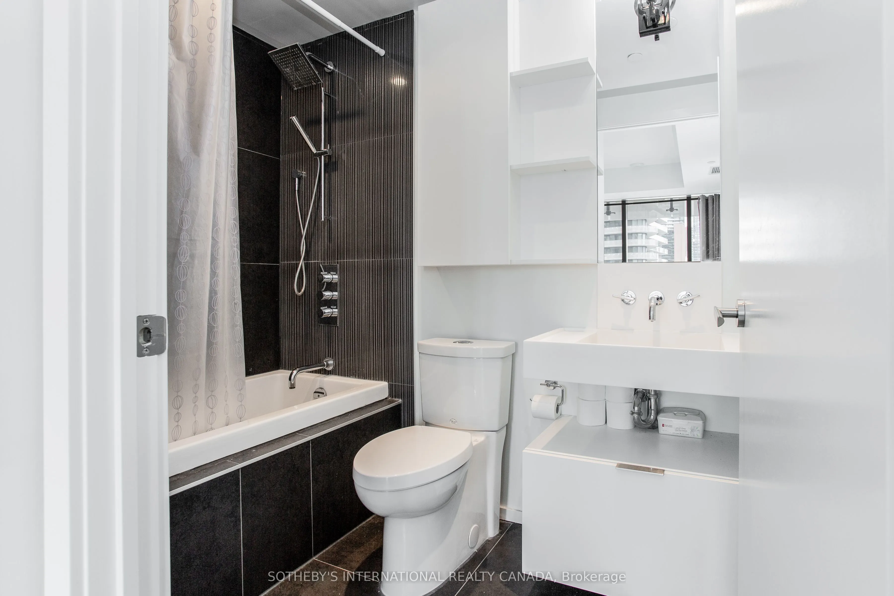 5 St Joseph Street, #1402