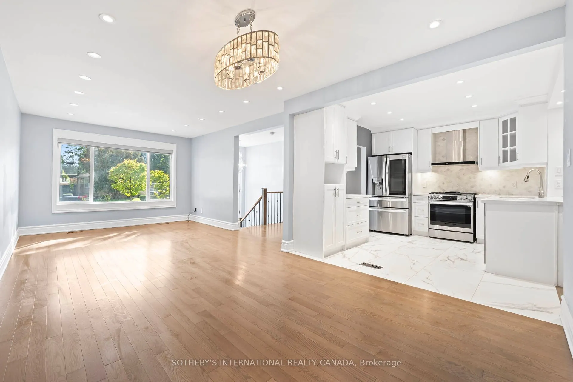 108 Lynedock Crescent N