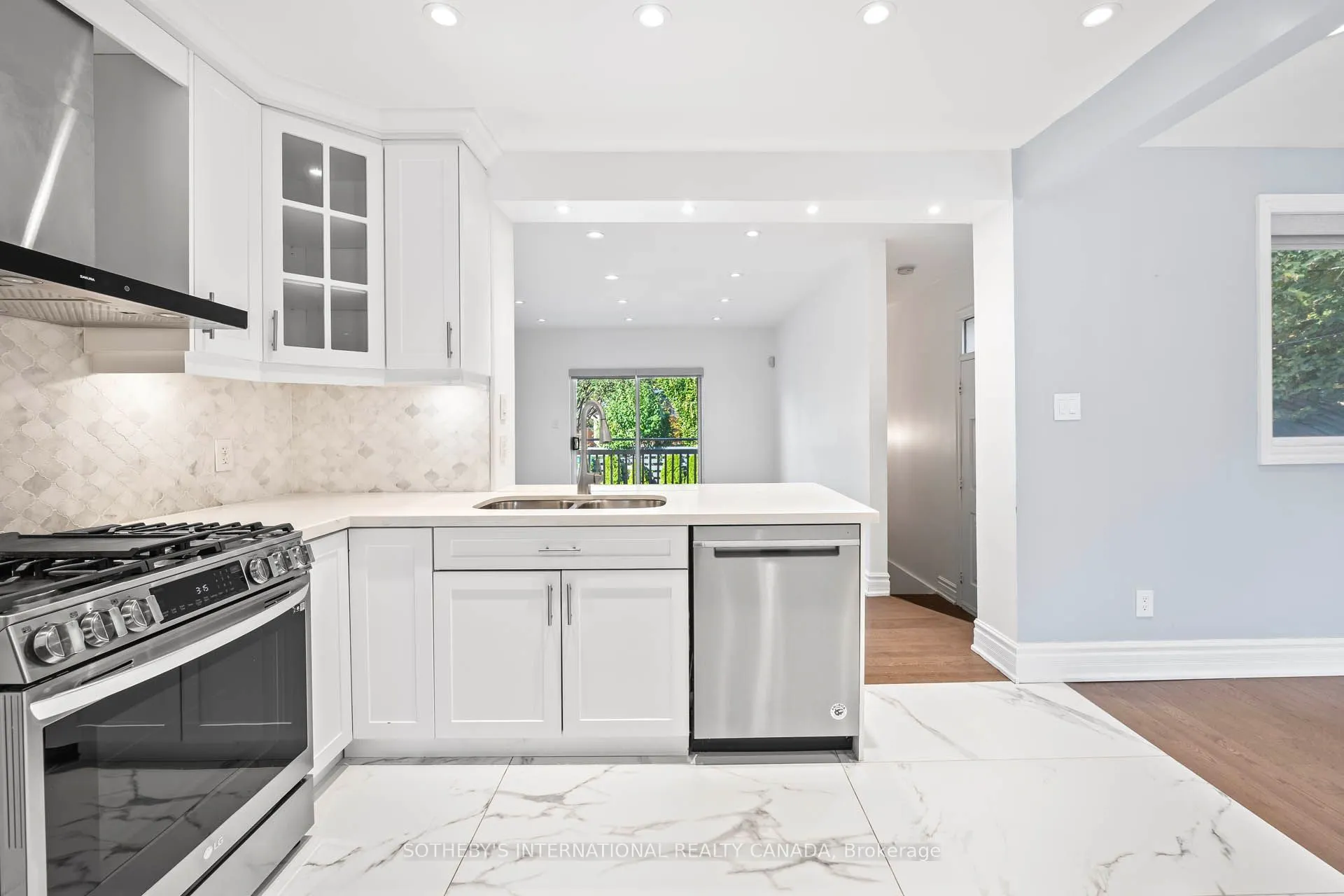 108 Lynedock Crescent N