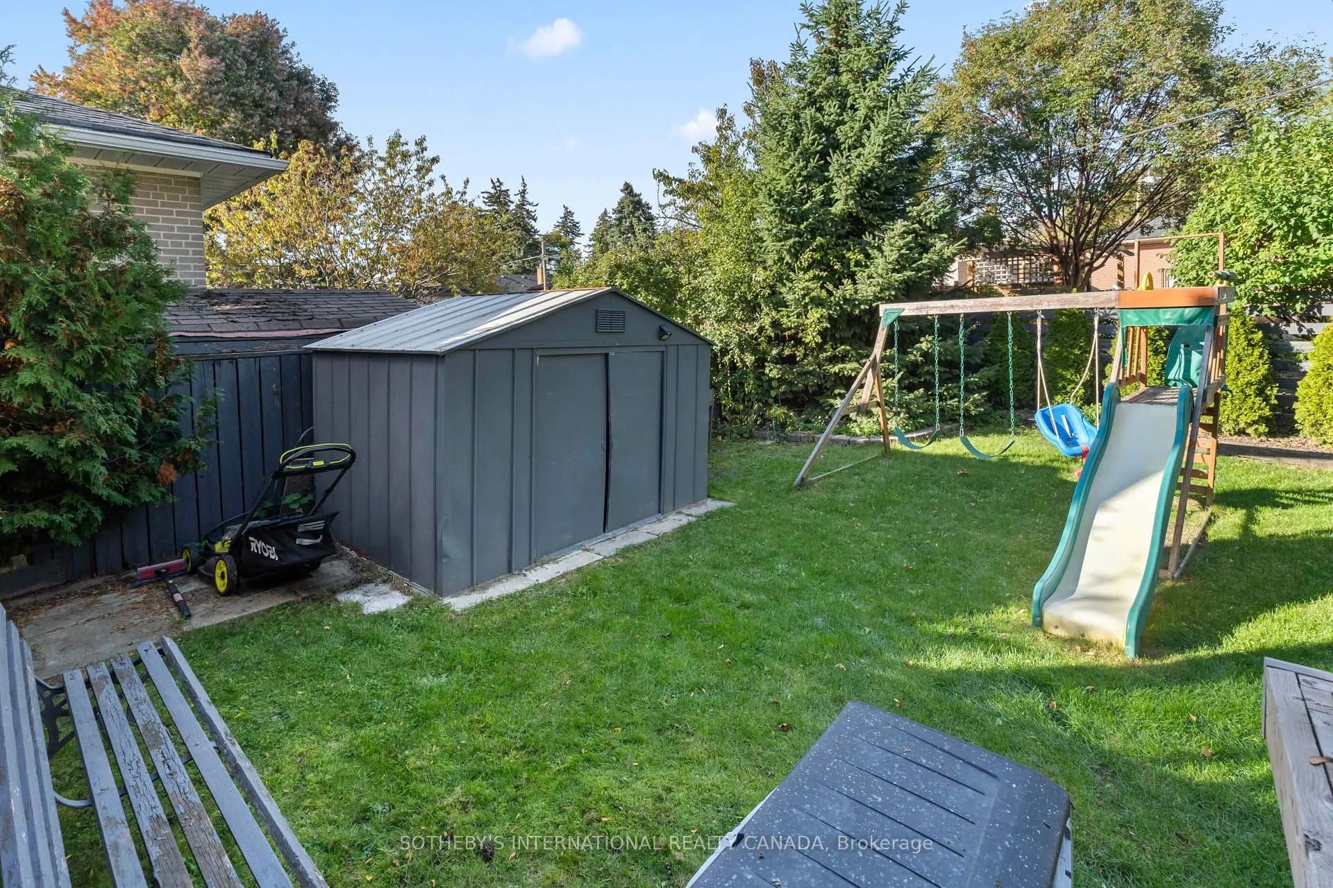 108 Lynedock Crescent N