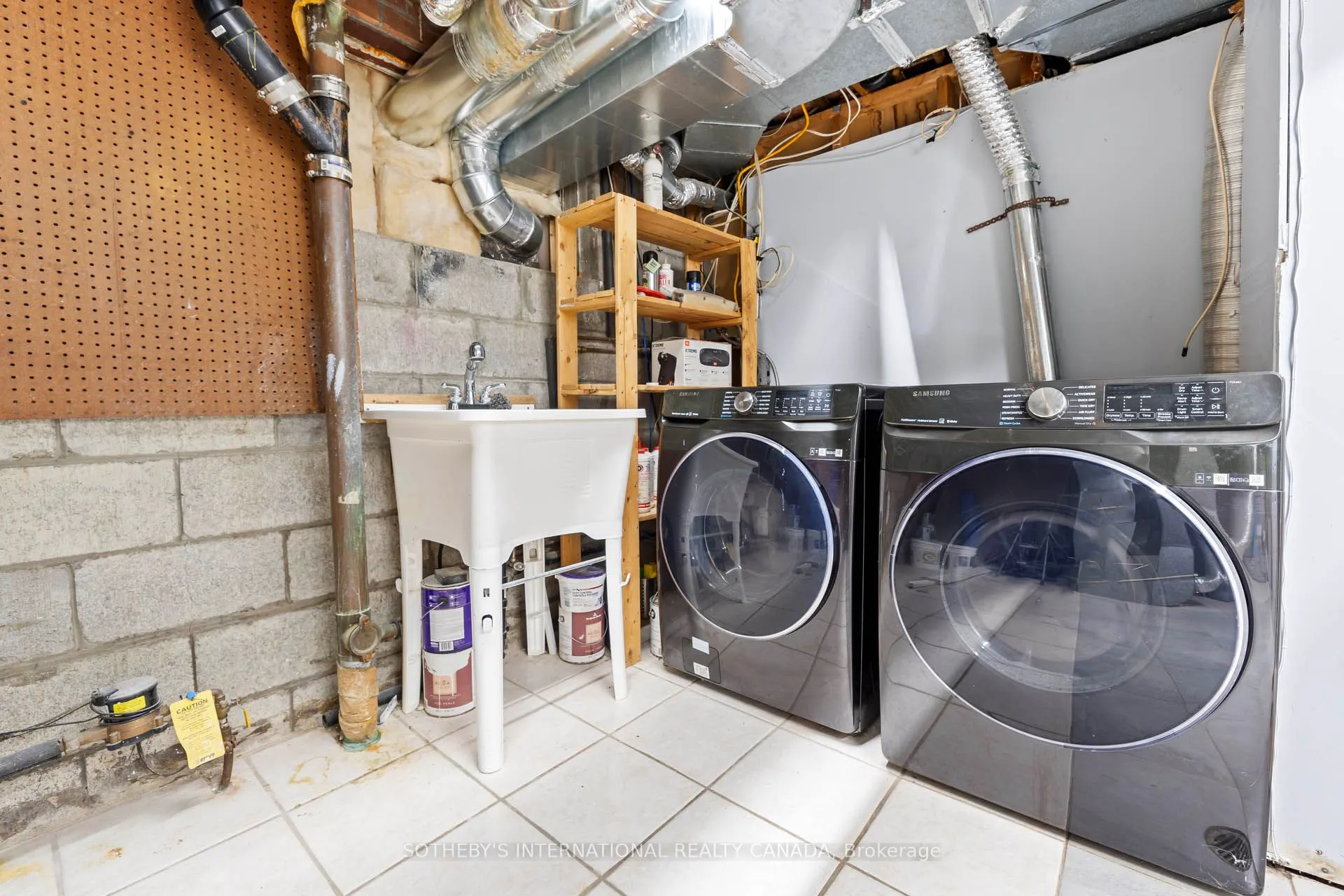 108 Lynedock Crescent N