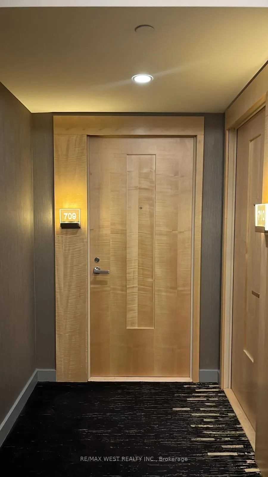 45 Charles Street E, #709