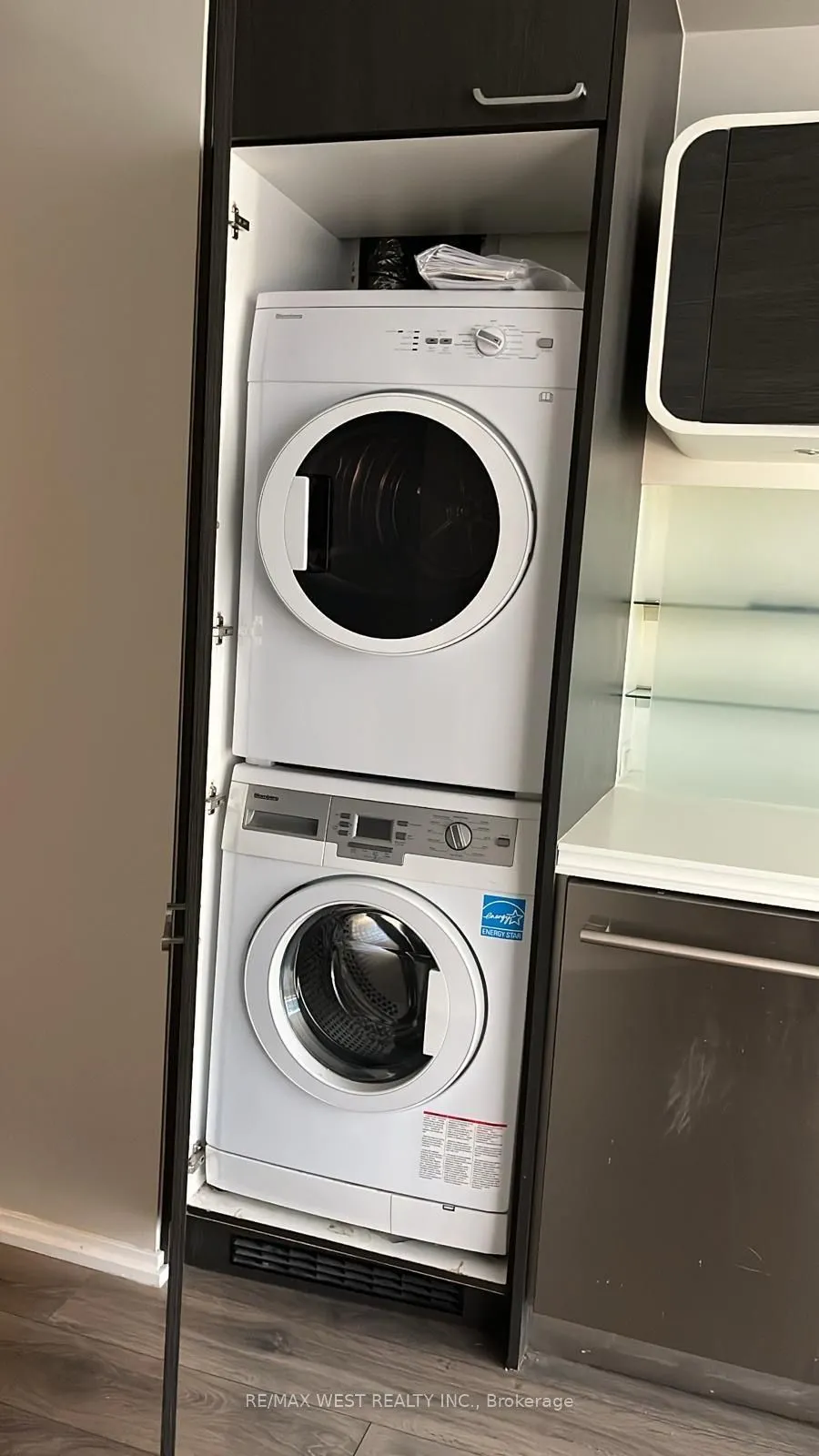 45 Charles Street E, #709