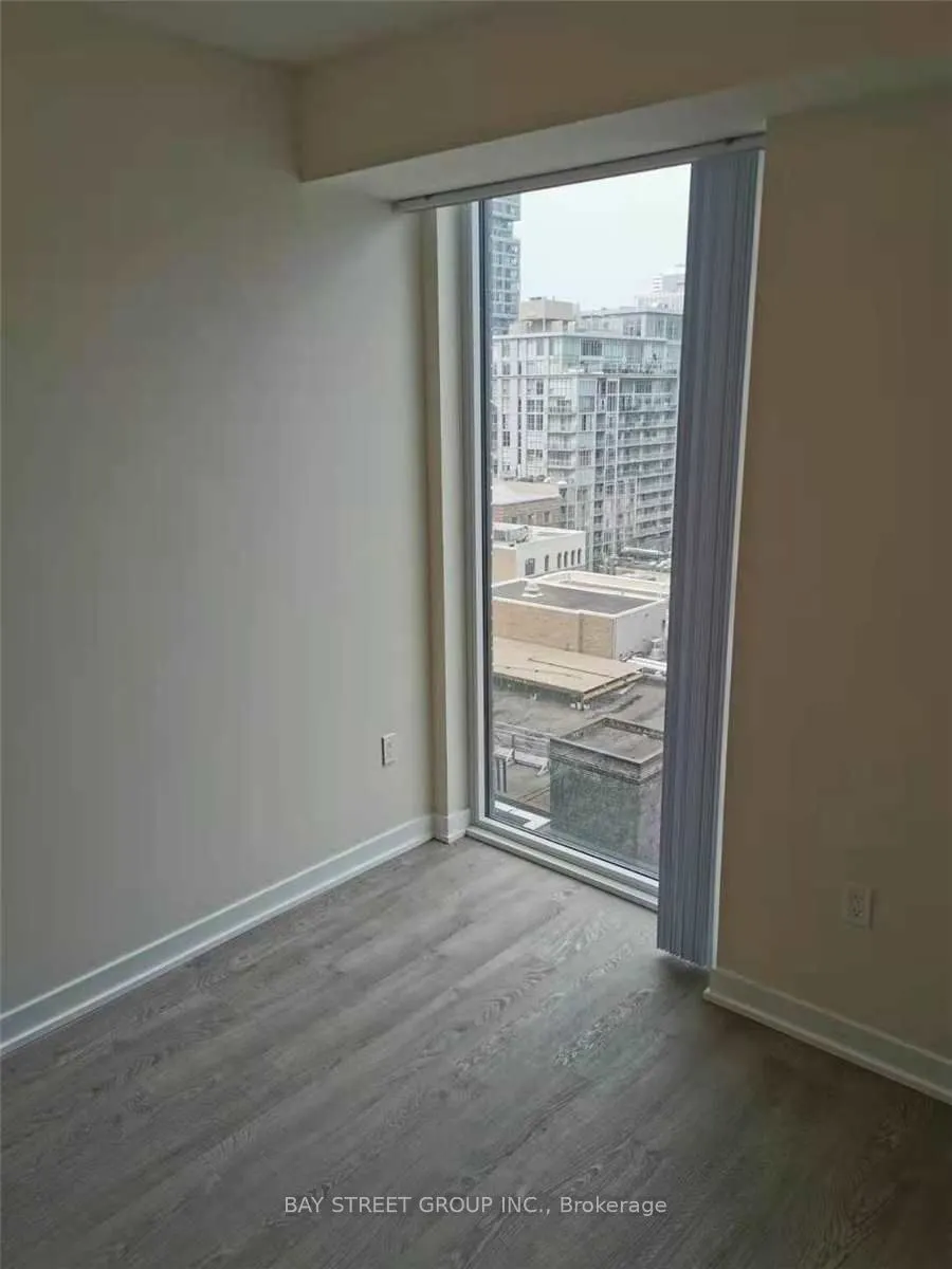 99 John Street E, #1101