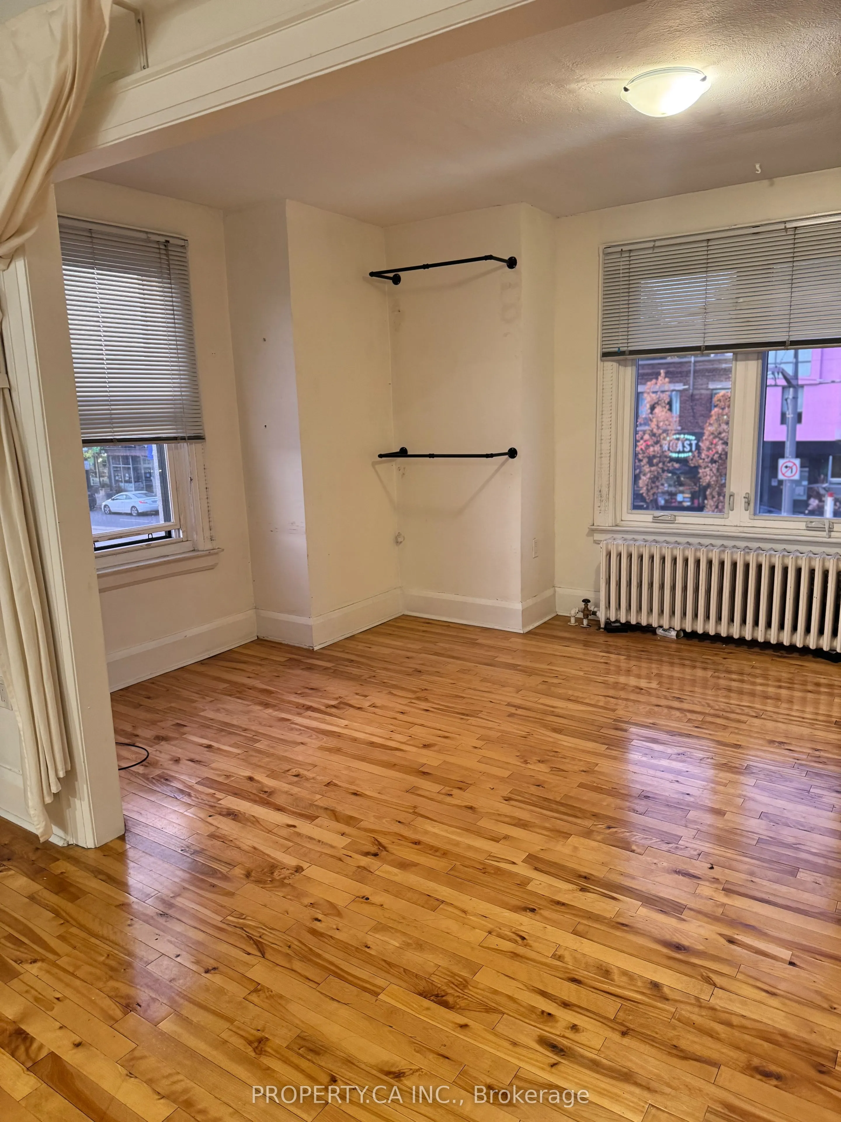 781 St. Clair Avenue W, #12