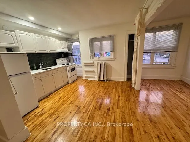 781 St. Clair Avenue W, #12