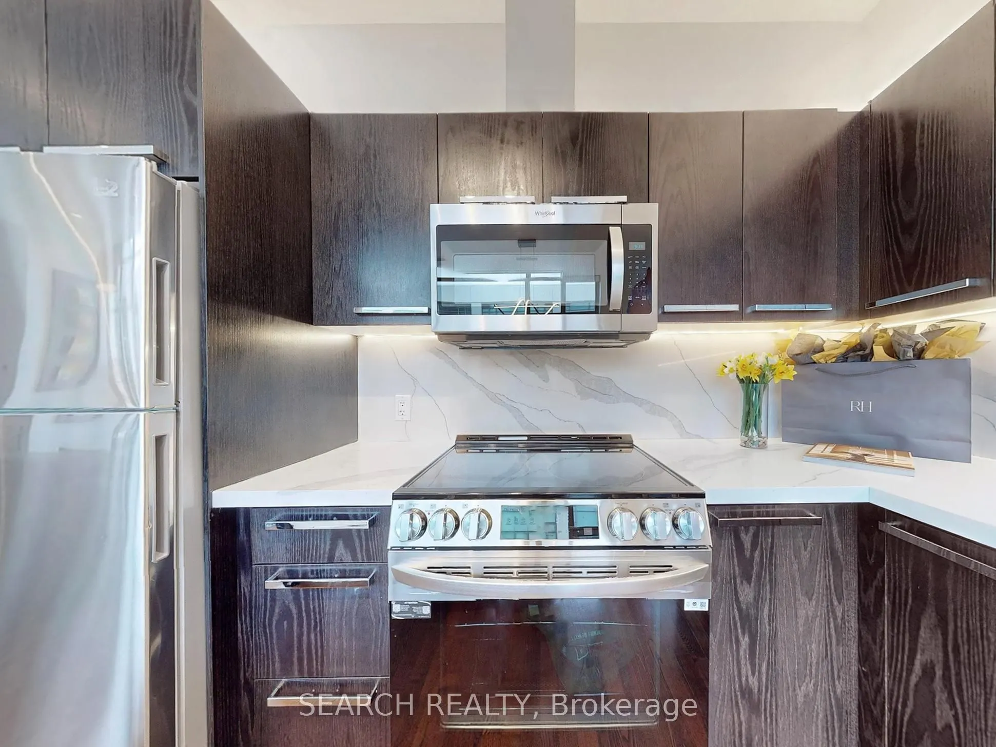 637 Lake Shore Boulevard W, #1028