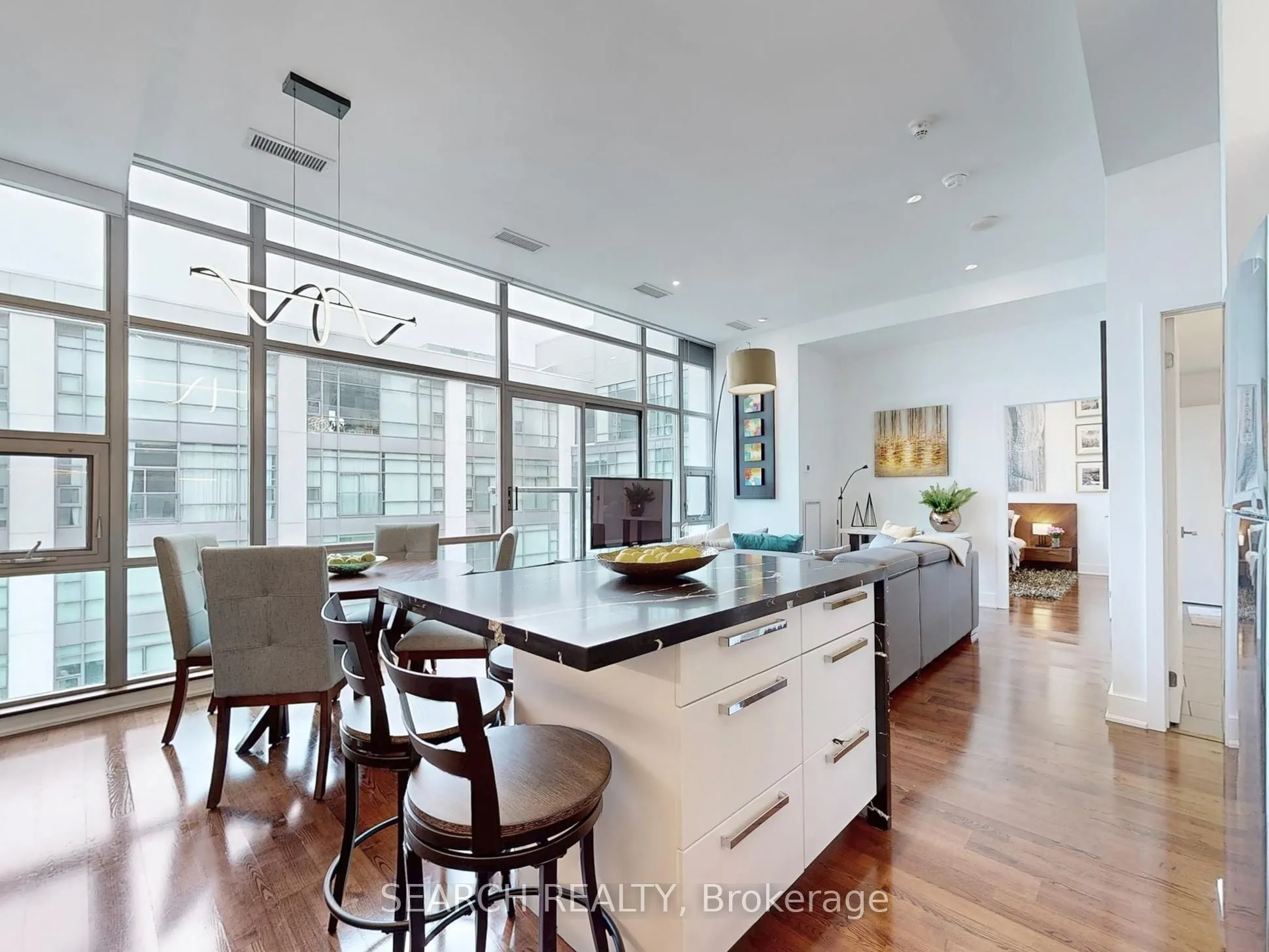 637 Lake Shore Boulevard W, #1028