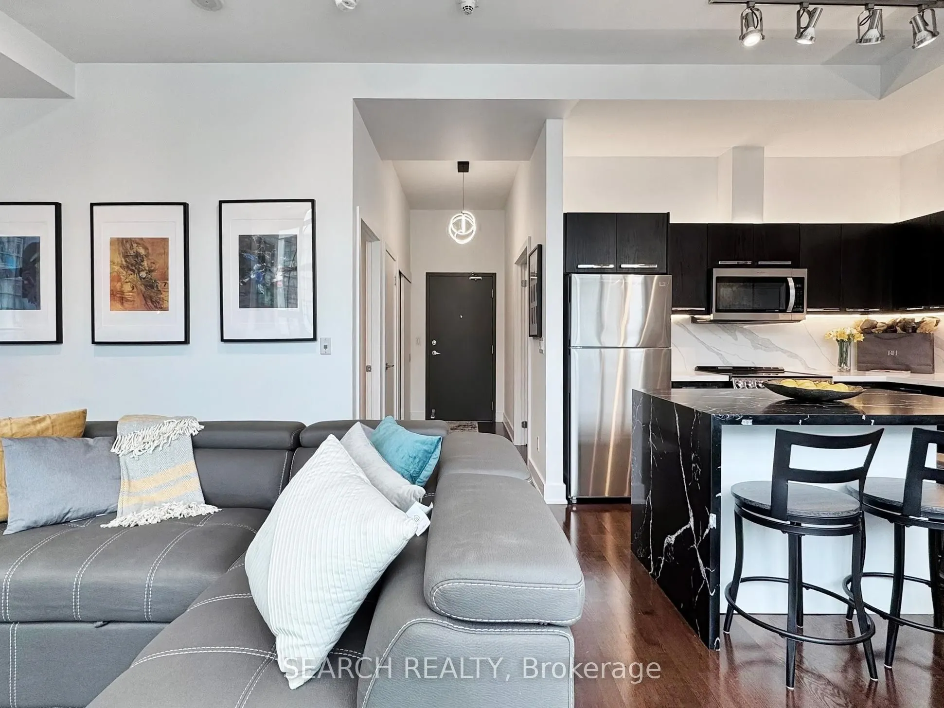 637 Lake Shore Boulevard W, #1028