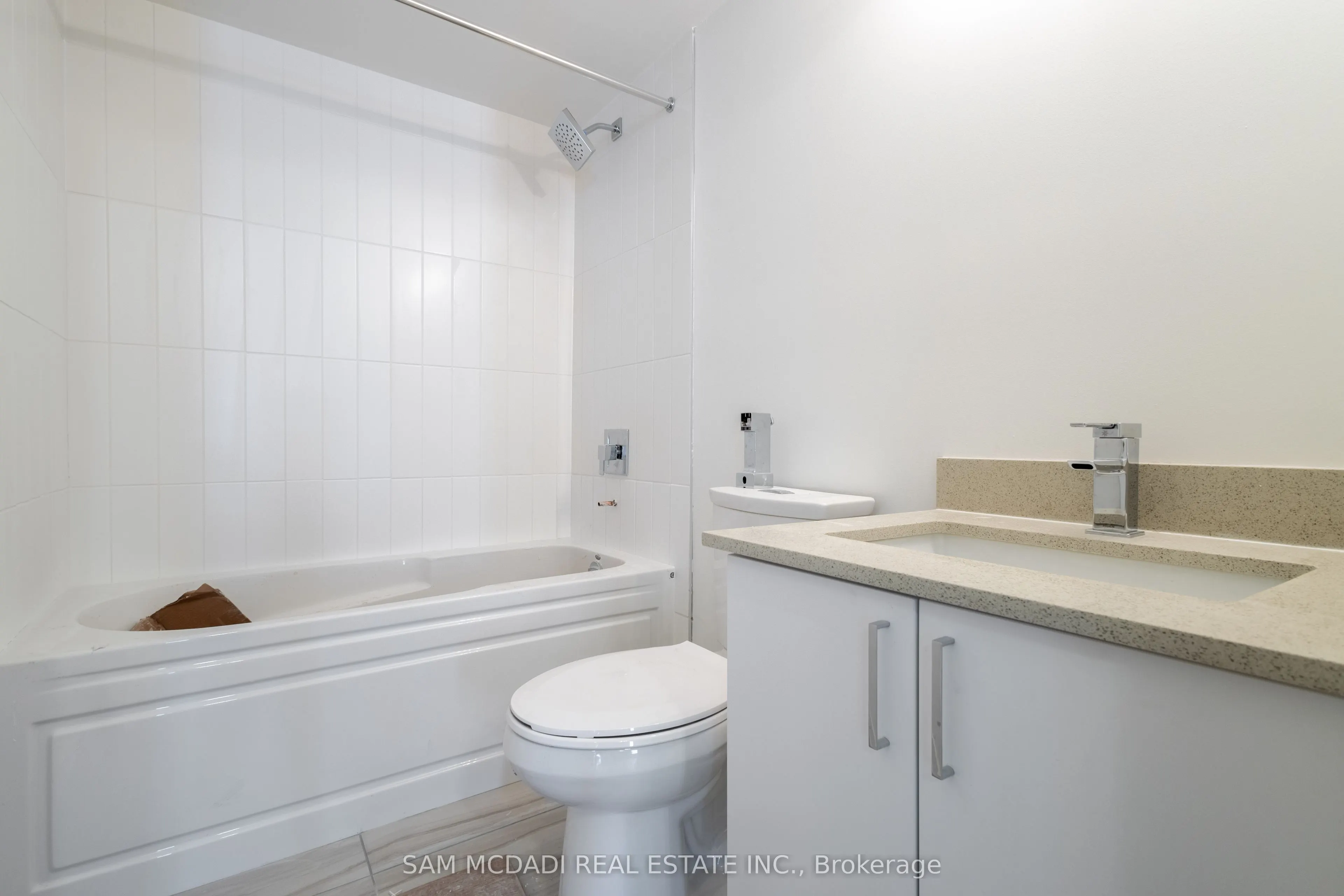 1680 Victoria Park Avenue, #114