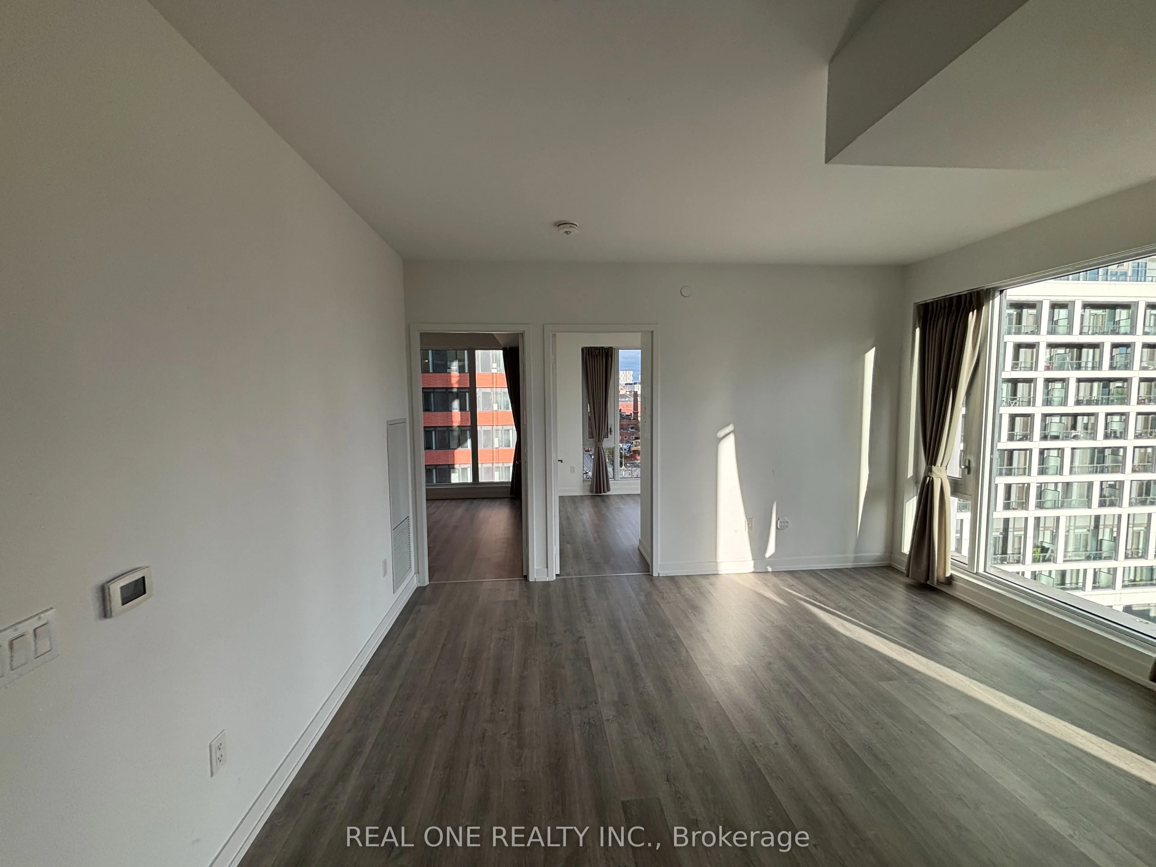 158 Front Street E, #815