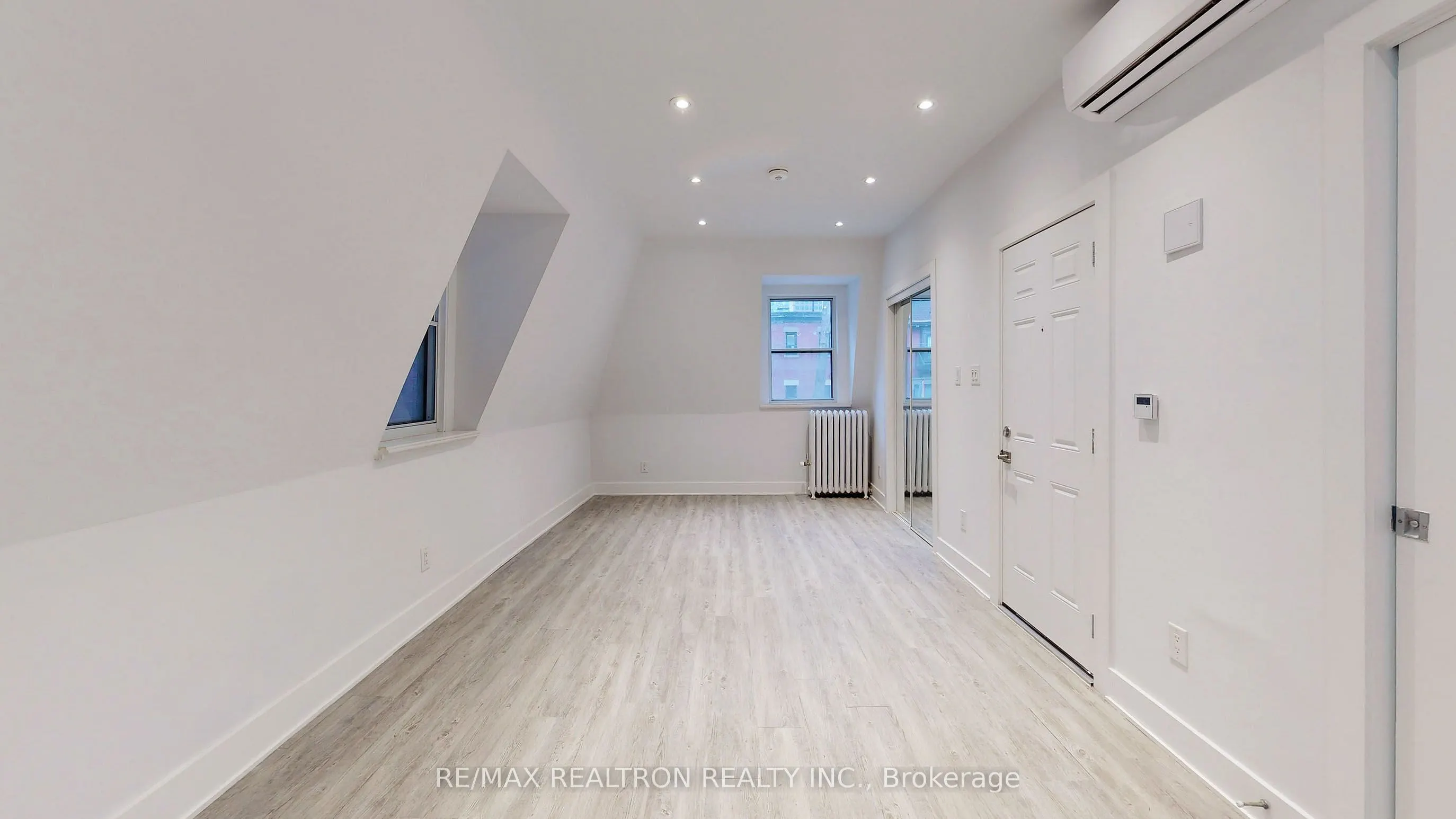 69 Gloucester Street