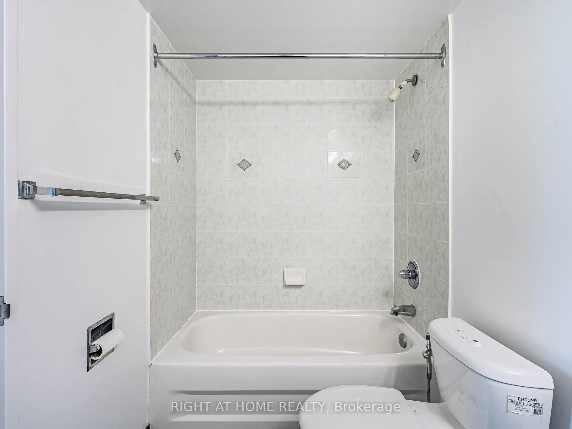 238 Doris Avenue, #2001