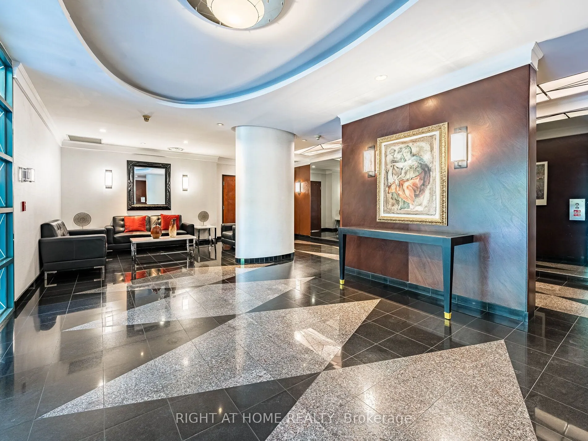 238 Doris Avenue, #2001