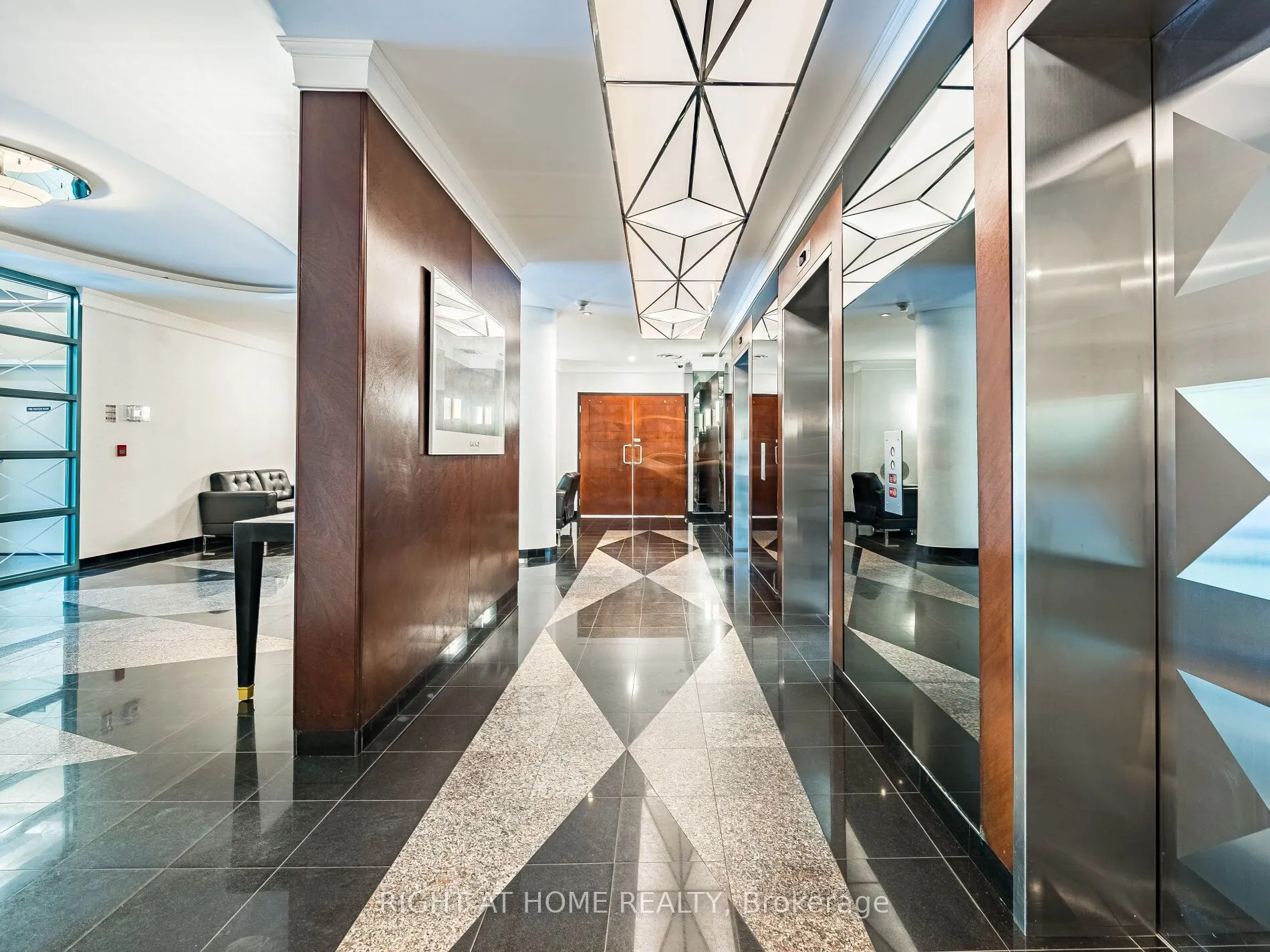 238 Doris Avenue, #2001