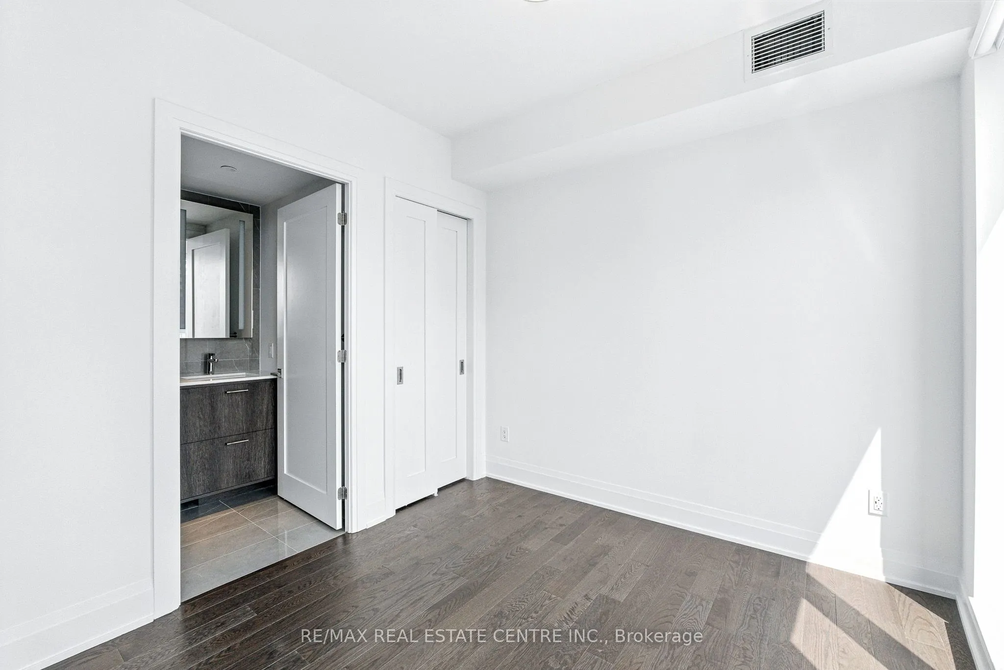 470 Front Street W, #2013