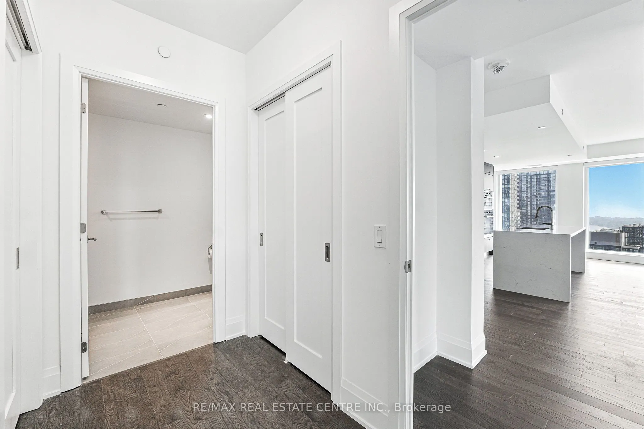 470 Front Street W, #2013