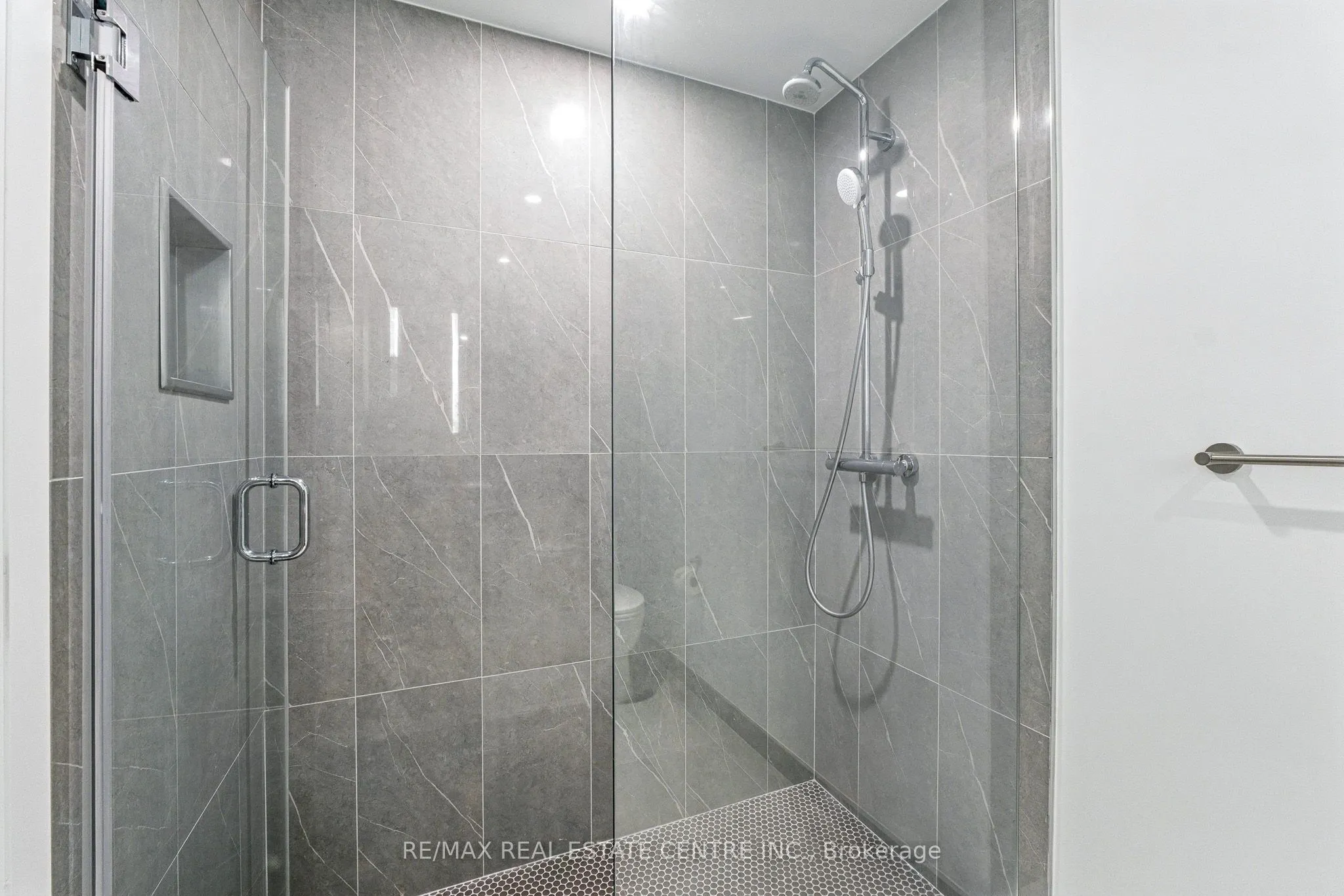 470 Front Street W, #2013