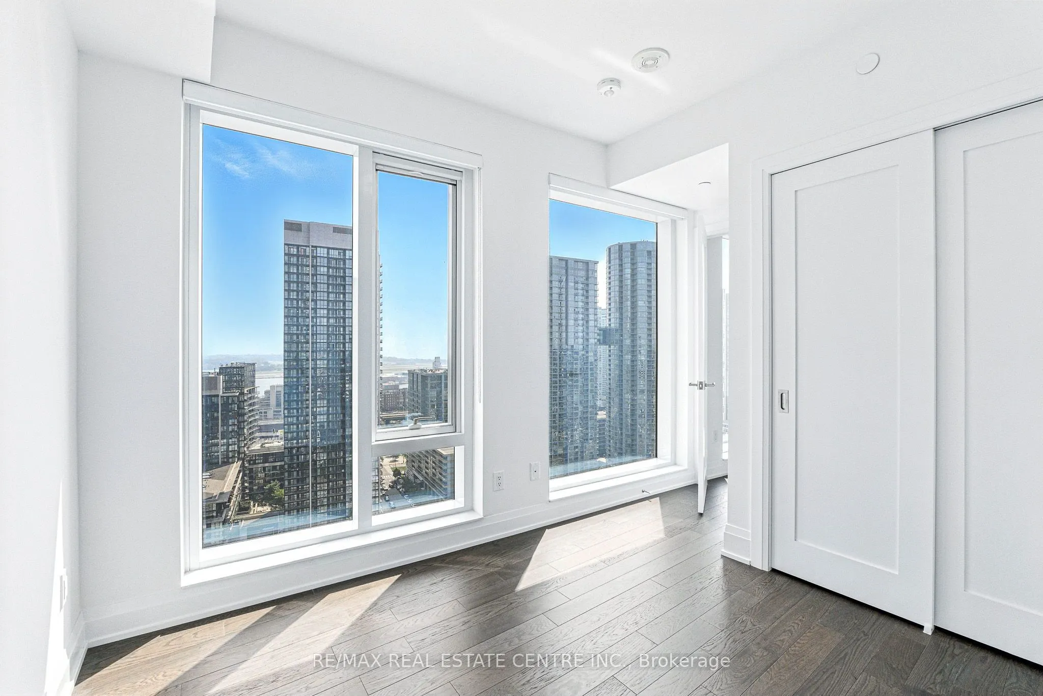 470 Front Street W, #2013