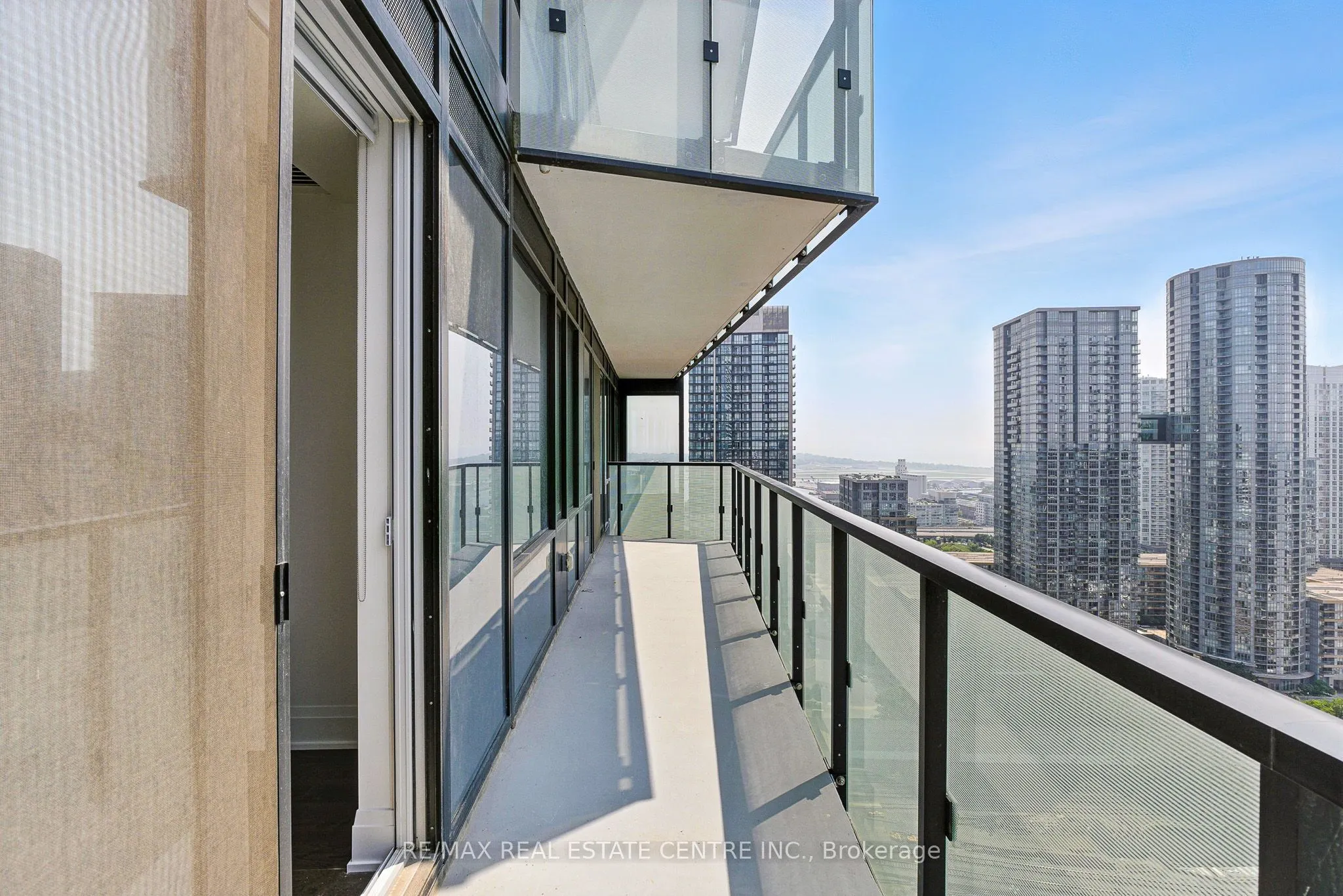 470 Front Street W, #2013