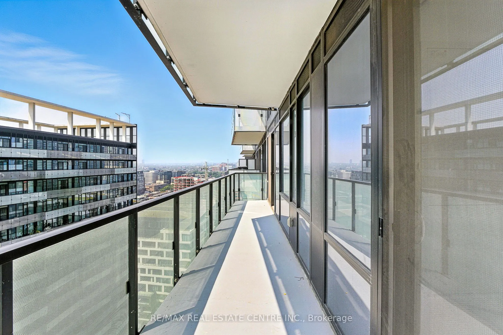 470 Front Street W, #2013