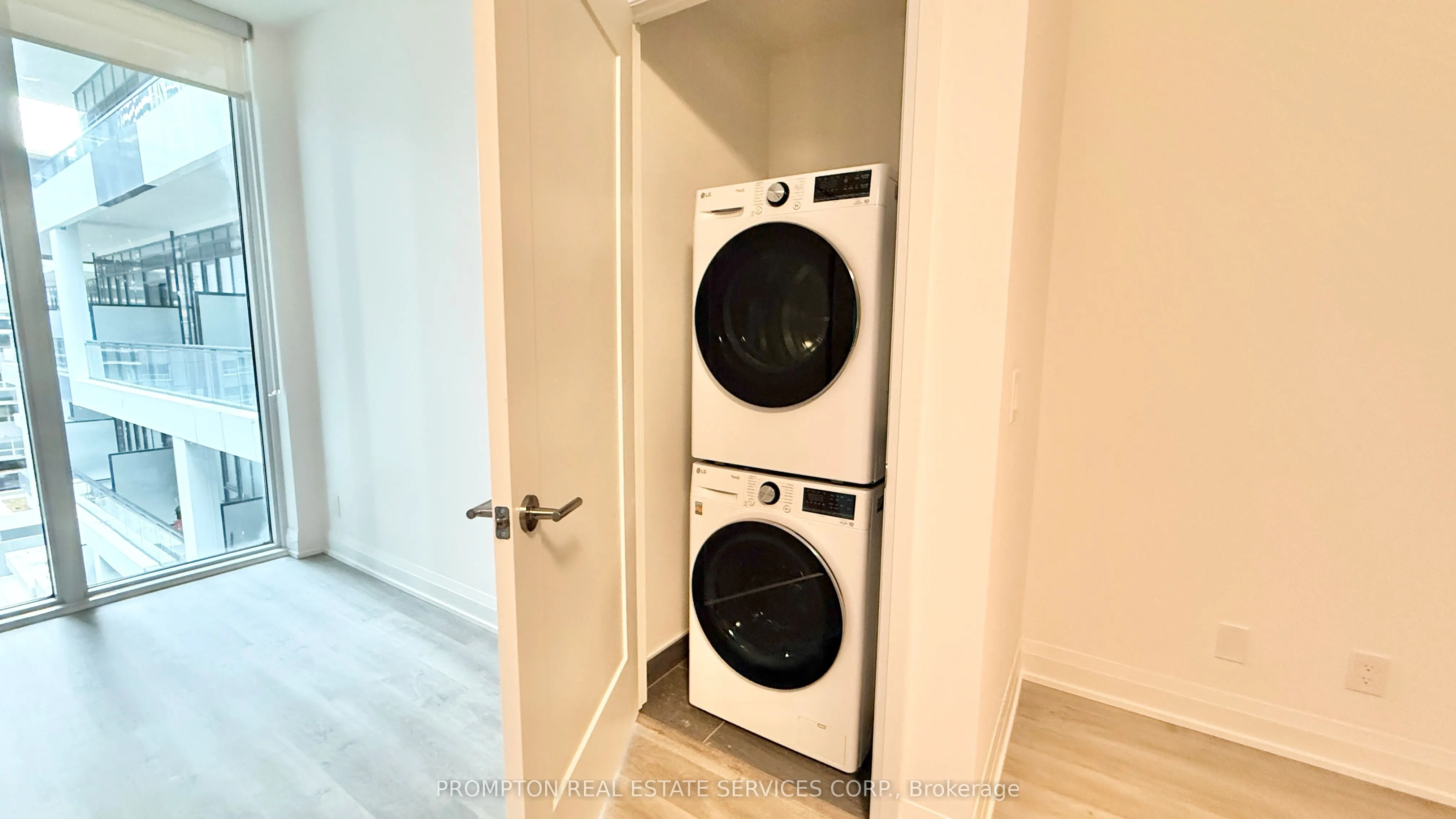 65 Broadway Avenue, #421