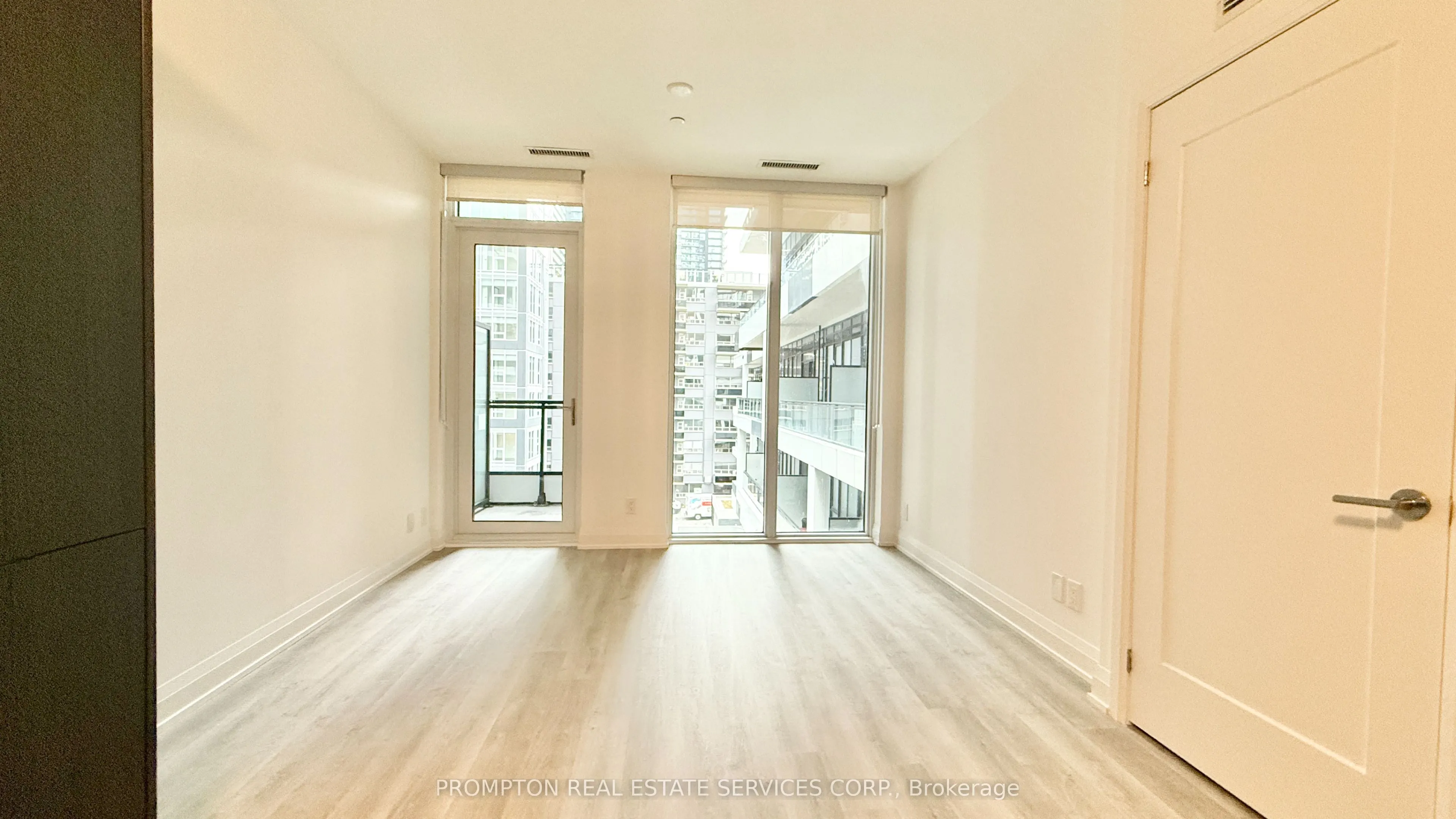 65 Broadway Avenue, #421