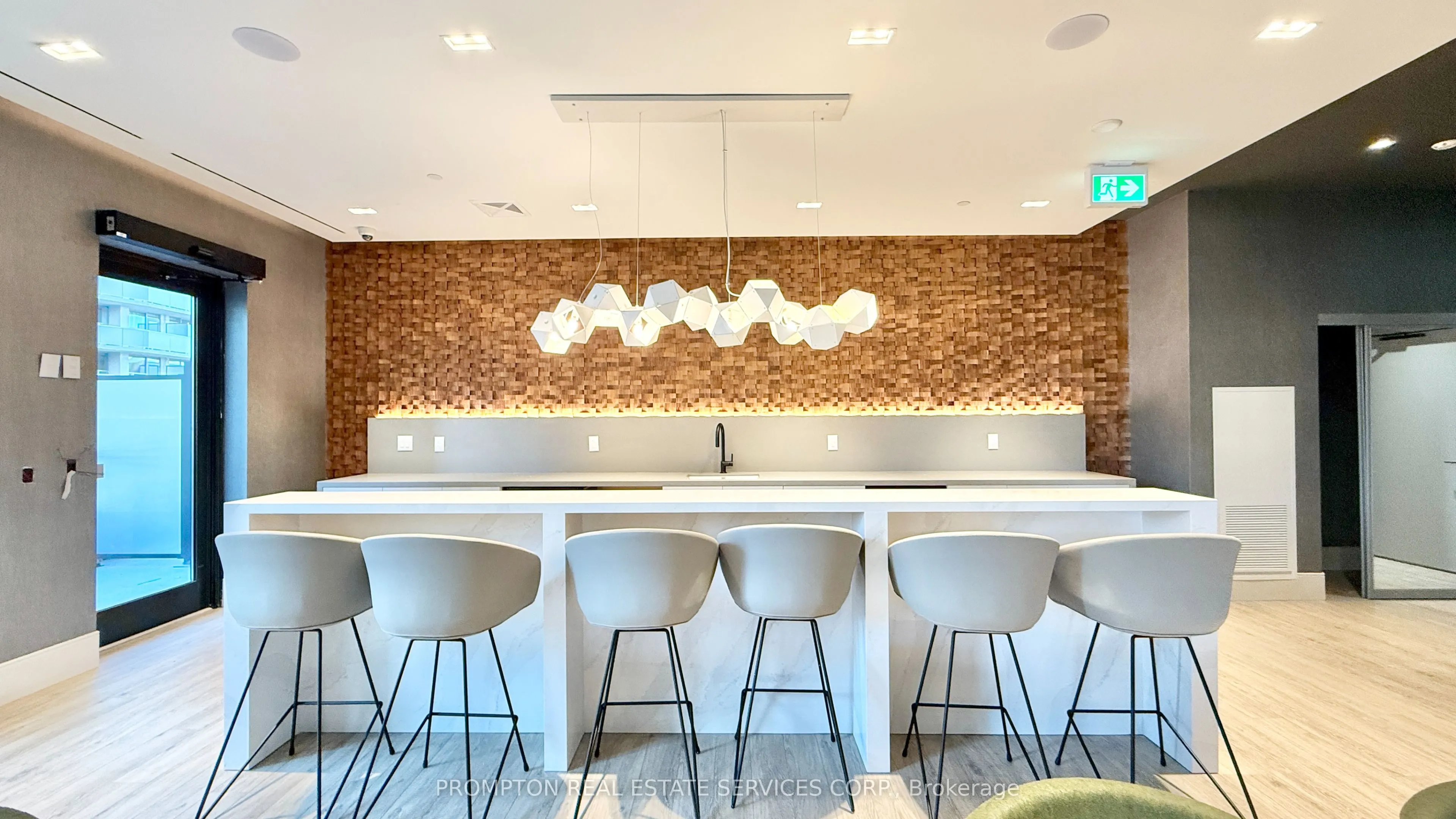 65 Broadway Avenue, #421