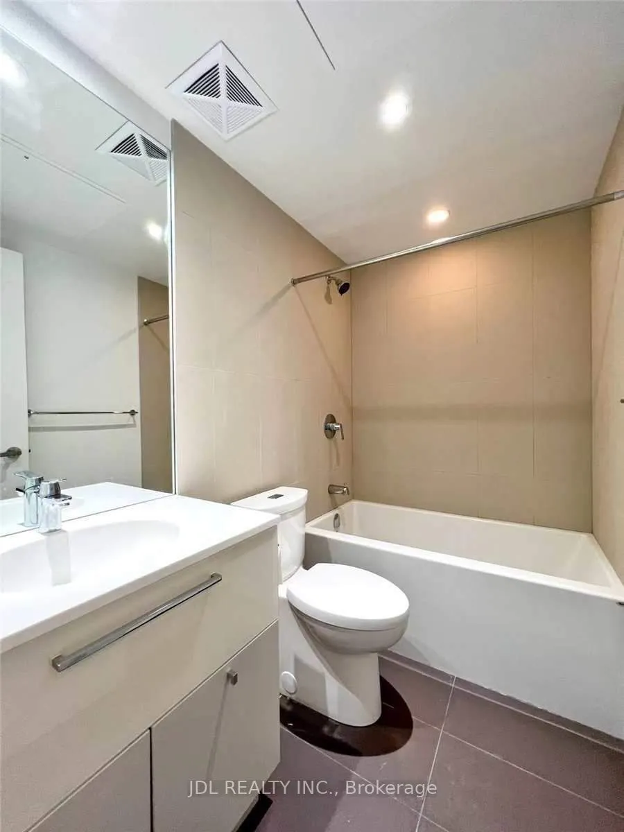 15 Grenville Street, #2801