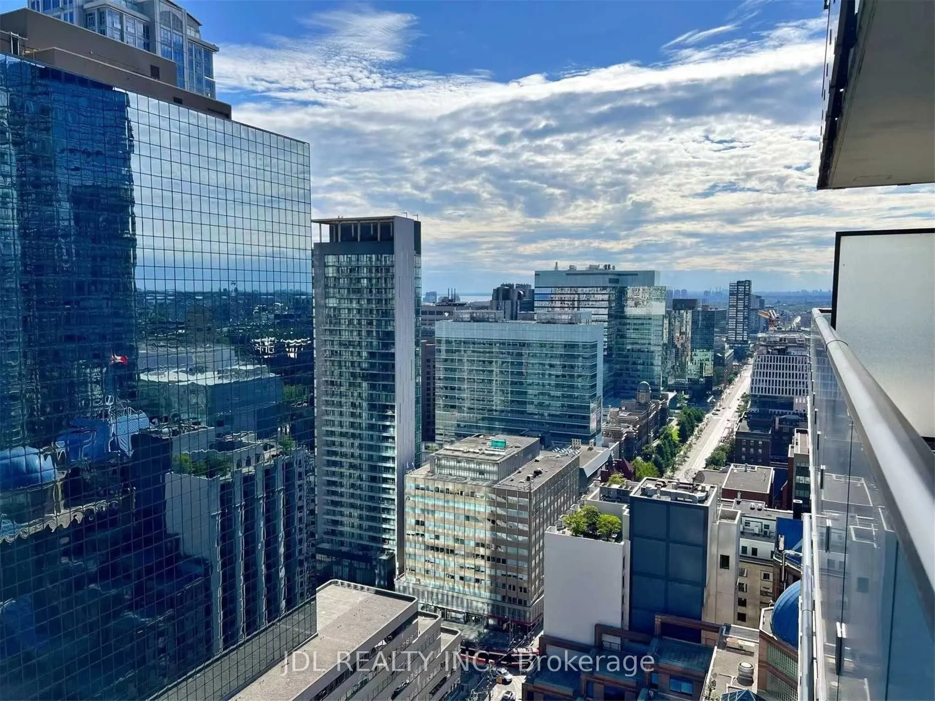 15 Grenville Street, #2801