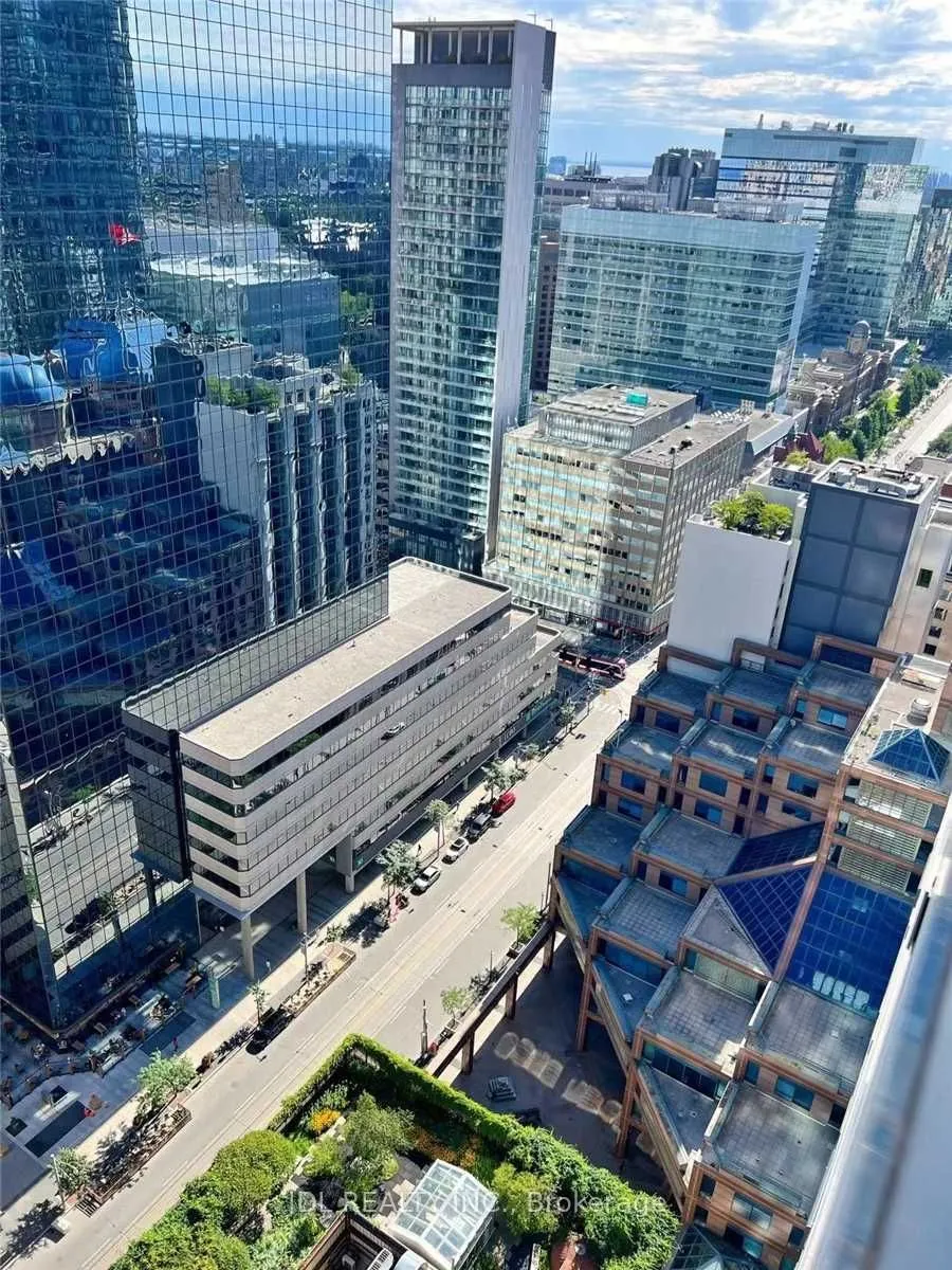 15 Grenville Street, #2801