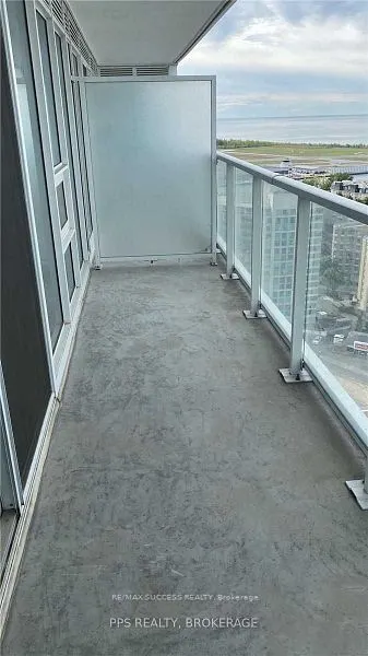 17 Bathurst Street, #2905