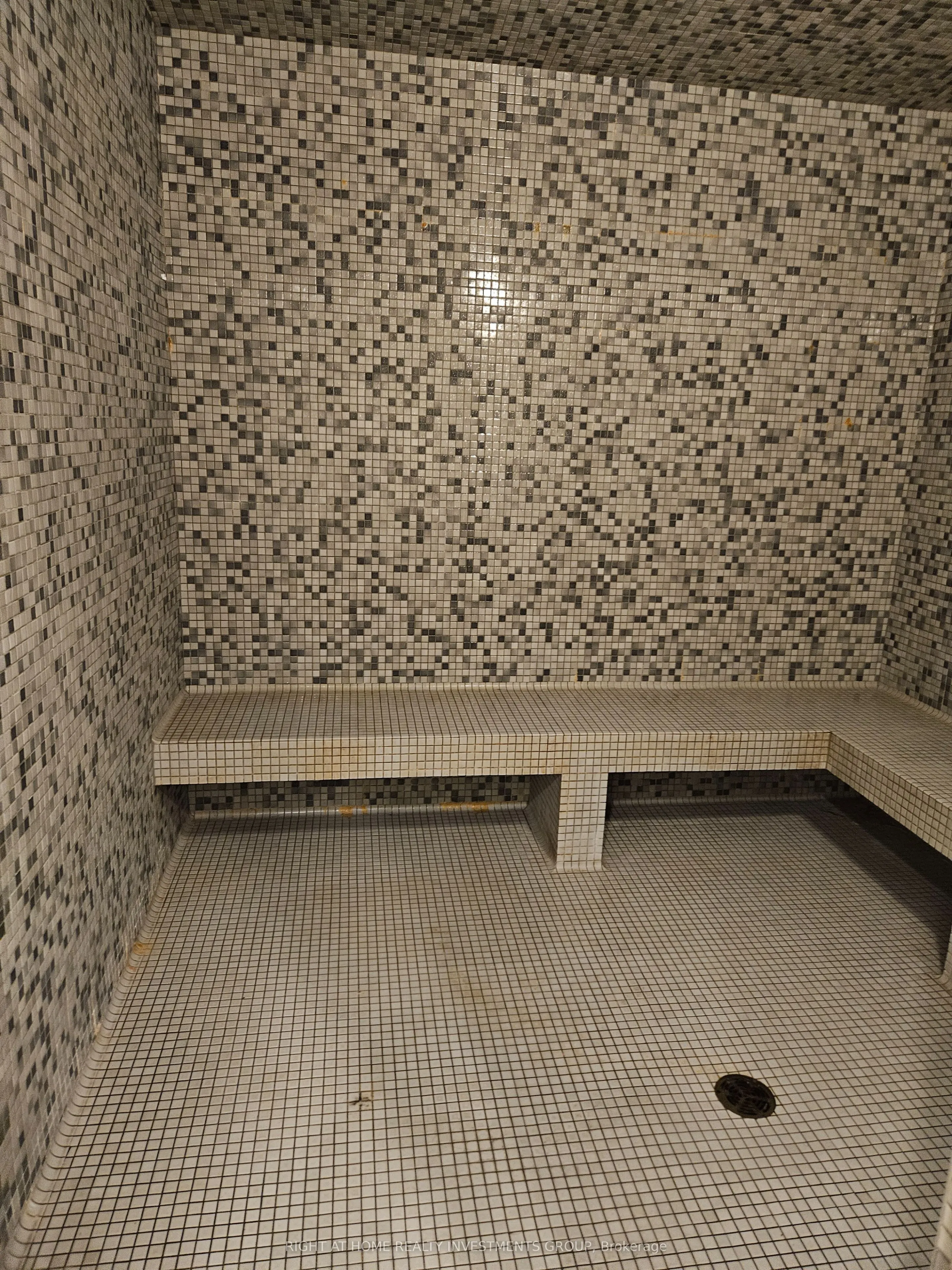 320 Richmond Street E, #1016