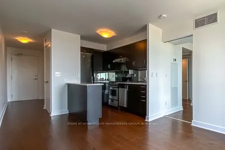 320 Richmond Street E, #1016