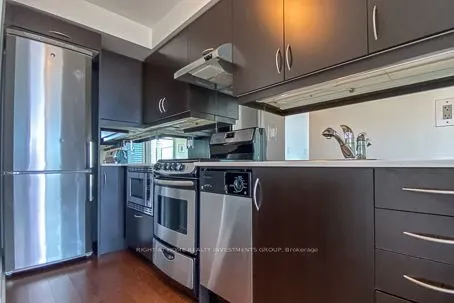 320 Richmond Street E, #1016