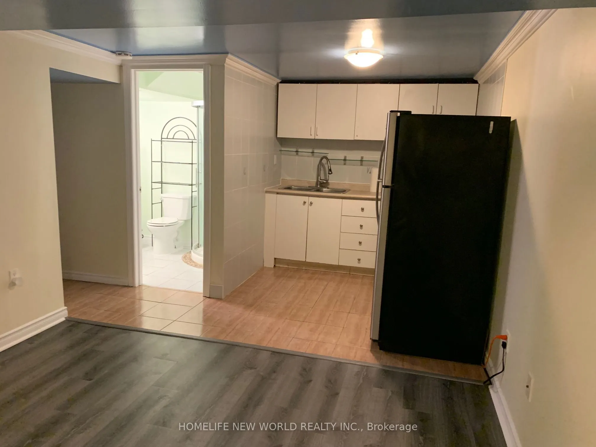 25 Tristan Crescent S, #basement