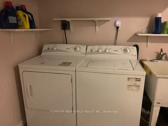 25 Tristan Crescent S, #basement