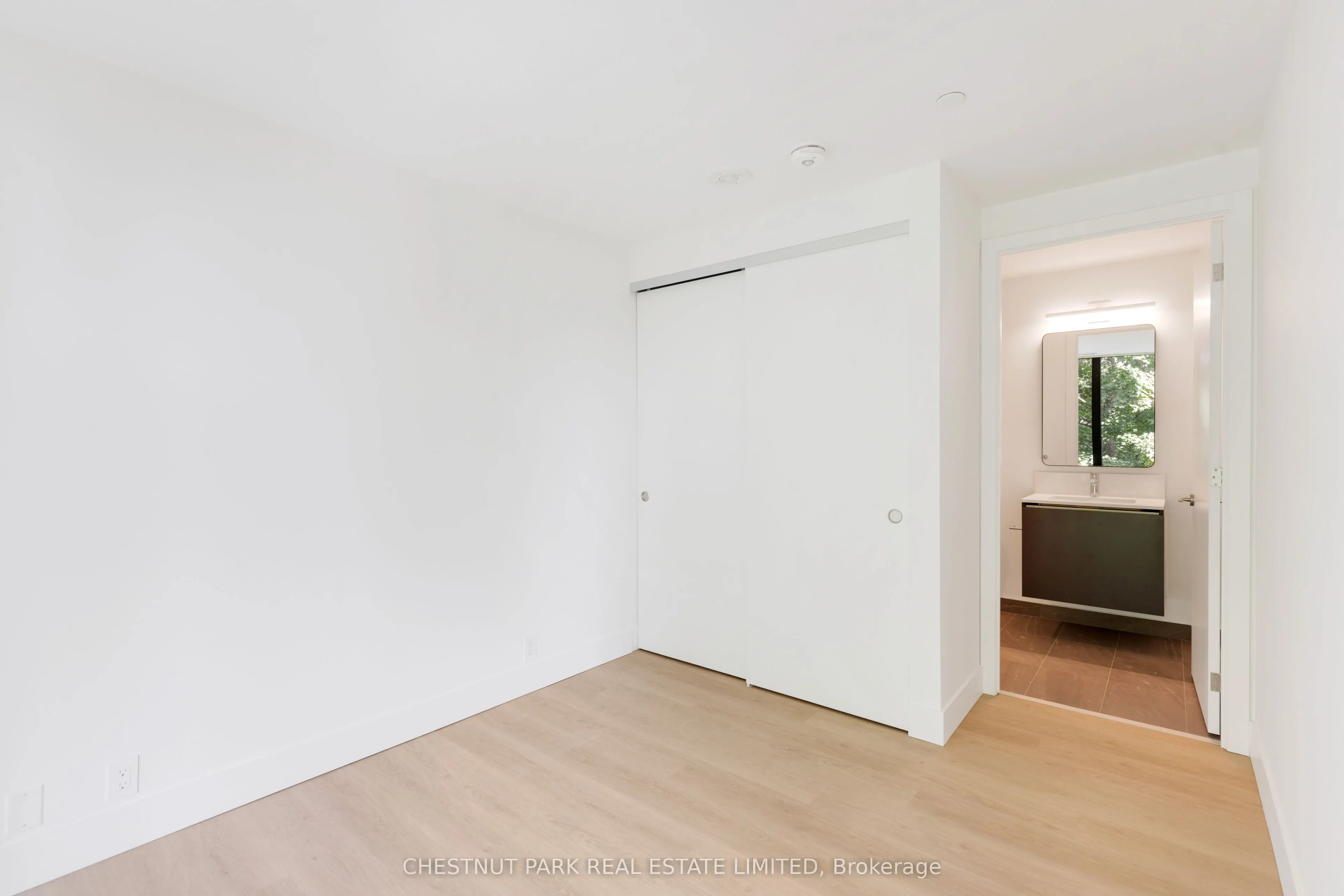 1414 Bayview Avenue, #207