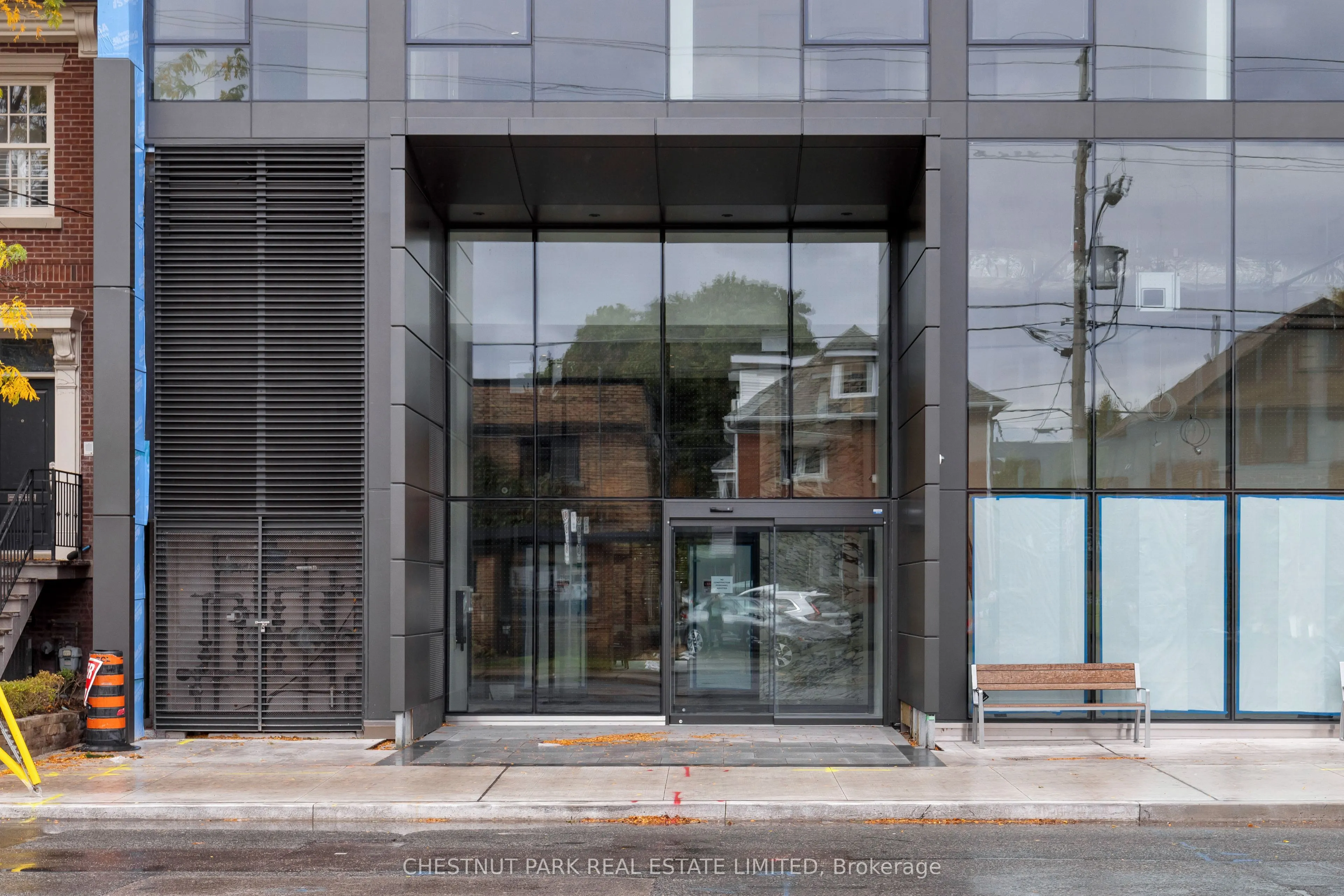 1414 Bayview Avenue, #207