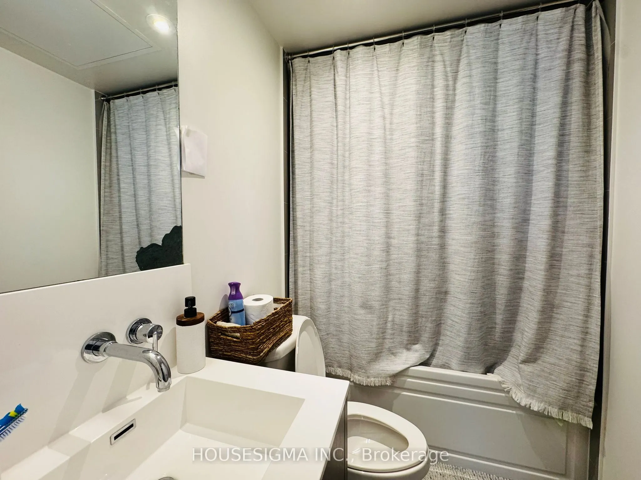 88 Harbour Street, #4302