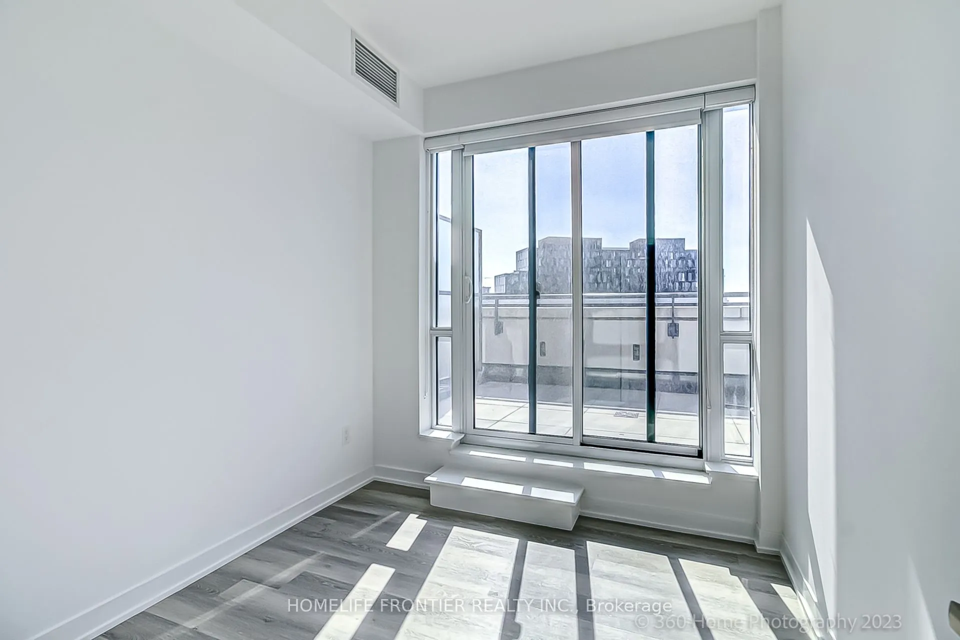 31 Tippett Road, #731